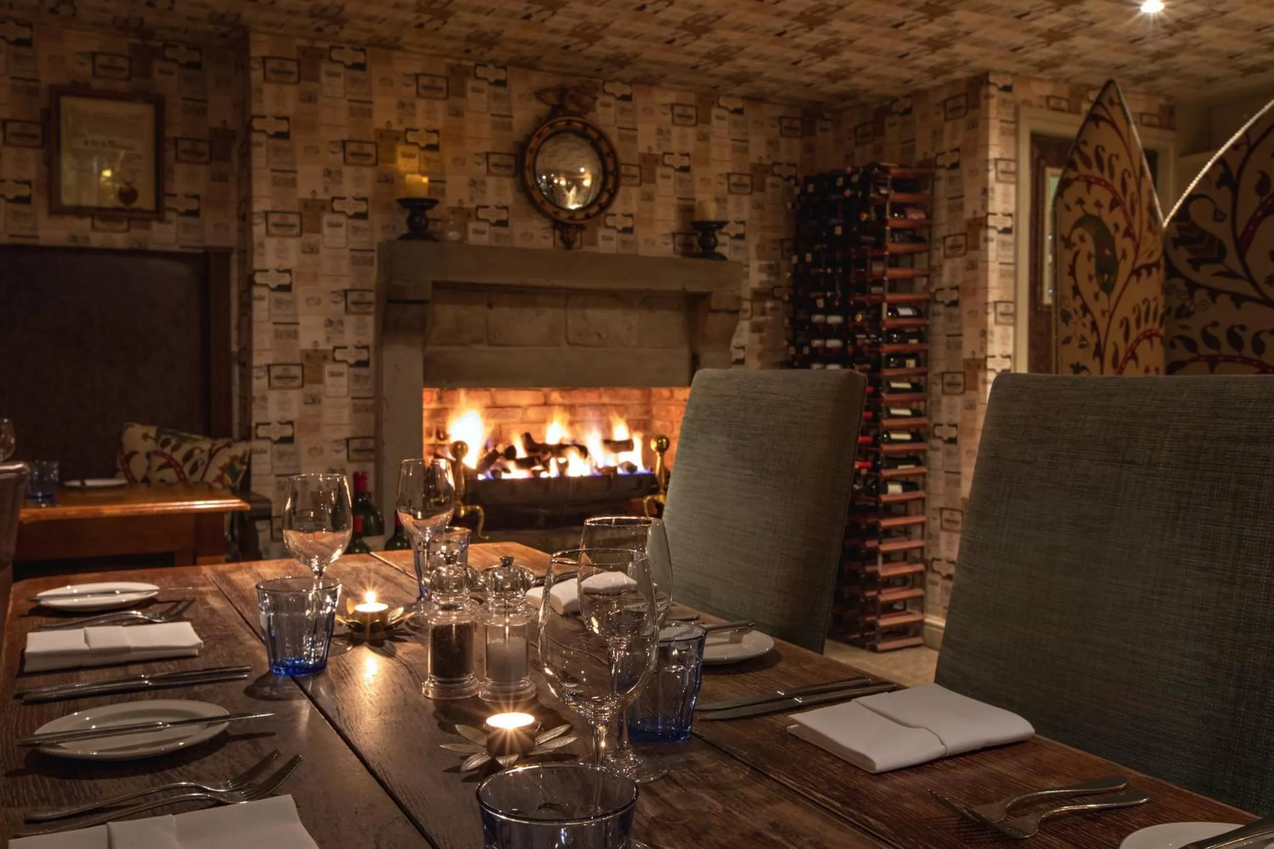 Restaurant/places to eat in The White Swan Inn