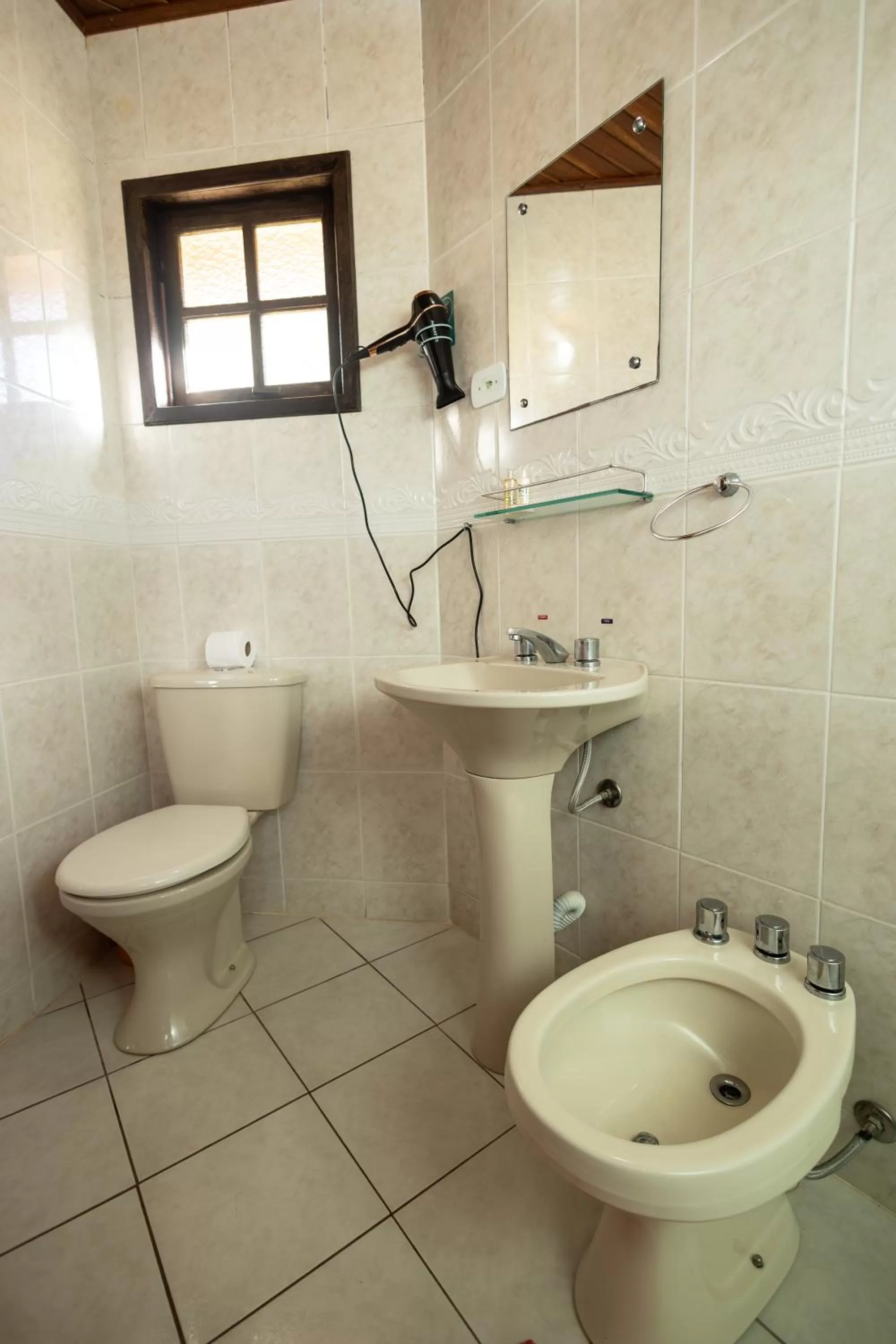 Bathroom in Chalés 3 Pinheiros