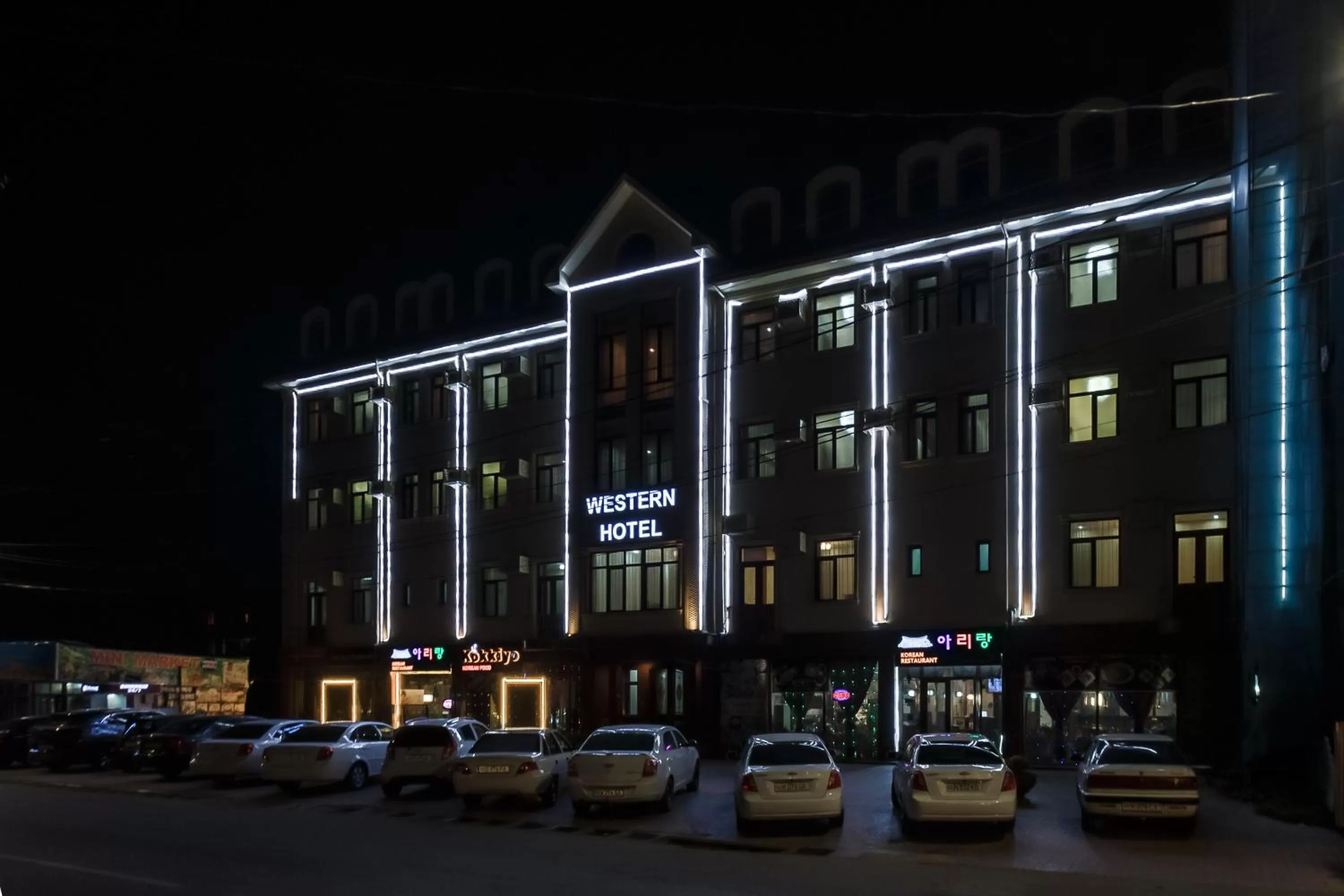 Property building in Western Suites Hotel