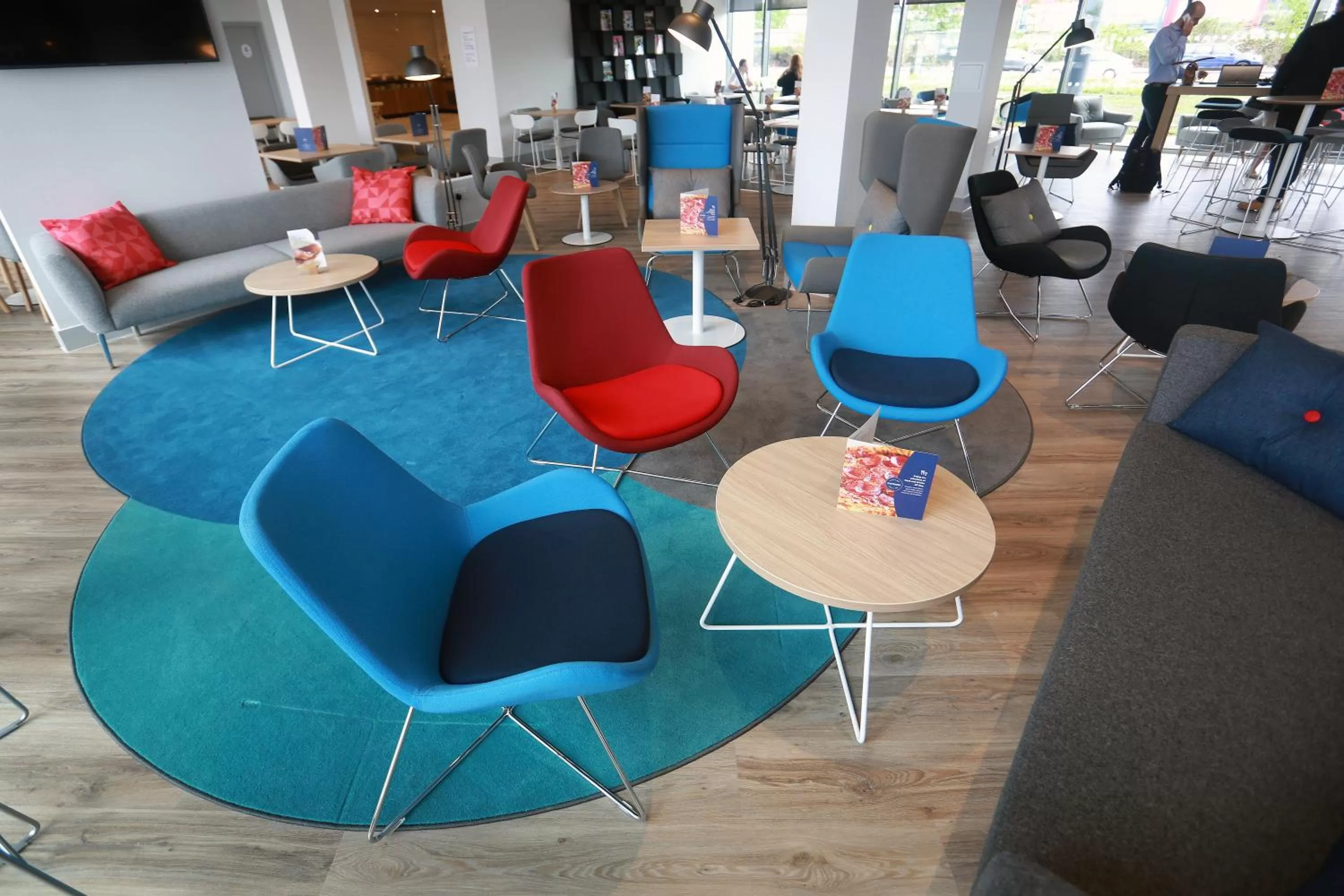 Restaurant/places to eat in Holiday Inn Express - Manchester - TRAFFORDCITY by IHG