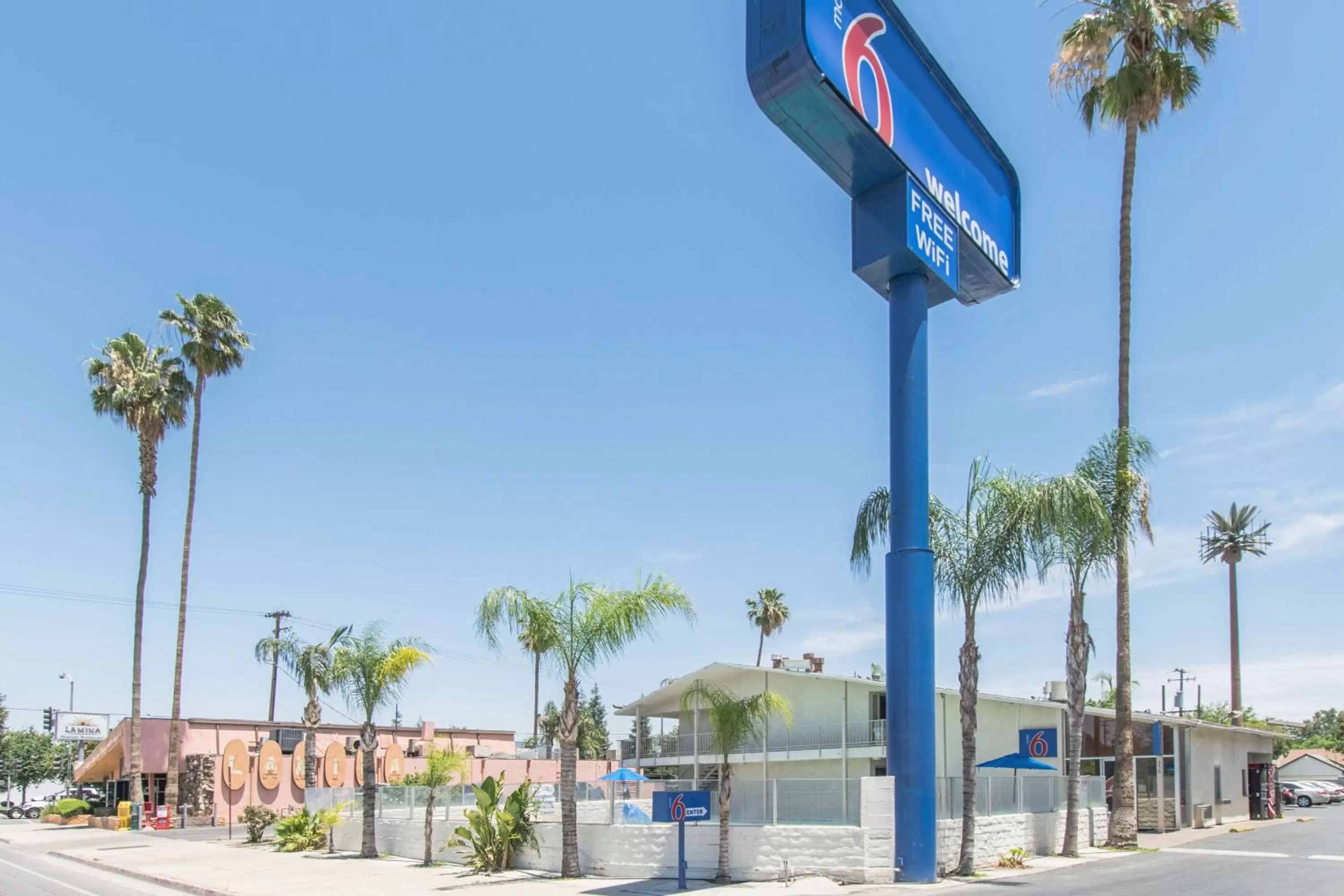 Property building in Motel 6 Bakersfield