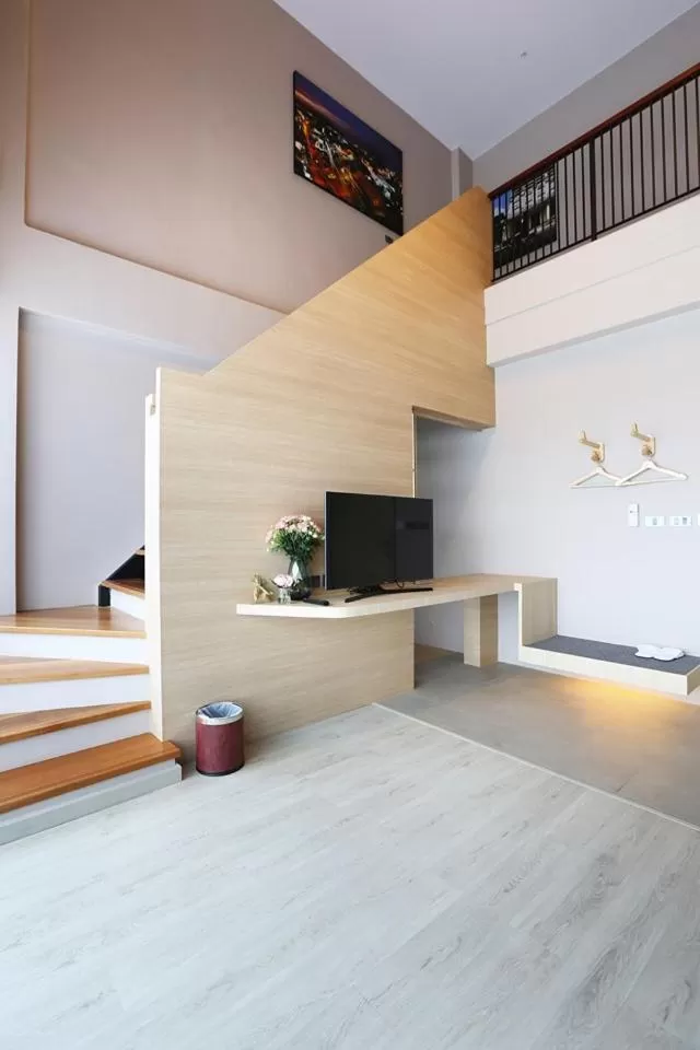 Communal lounge/ TV room in Hatyai Signature Hotel