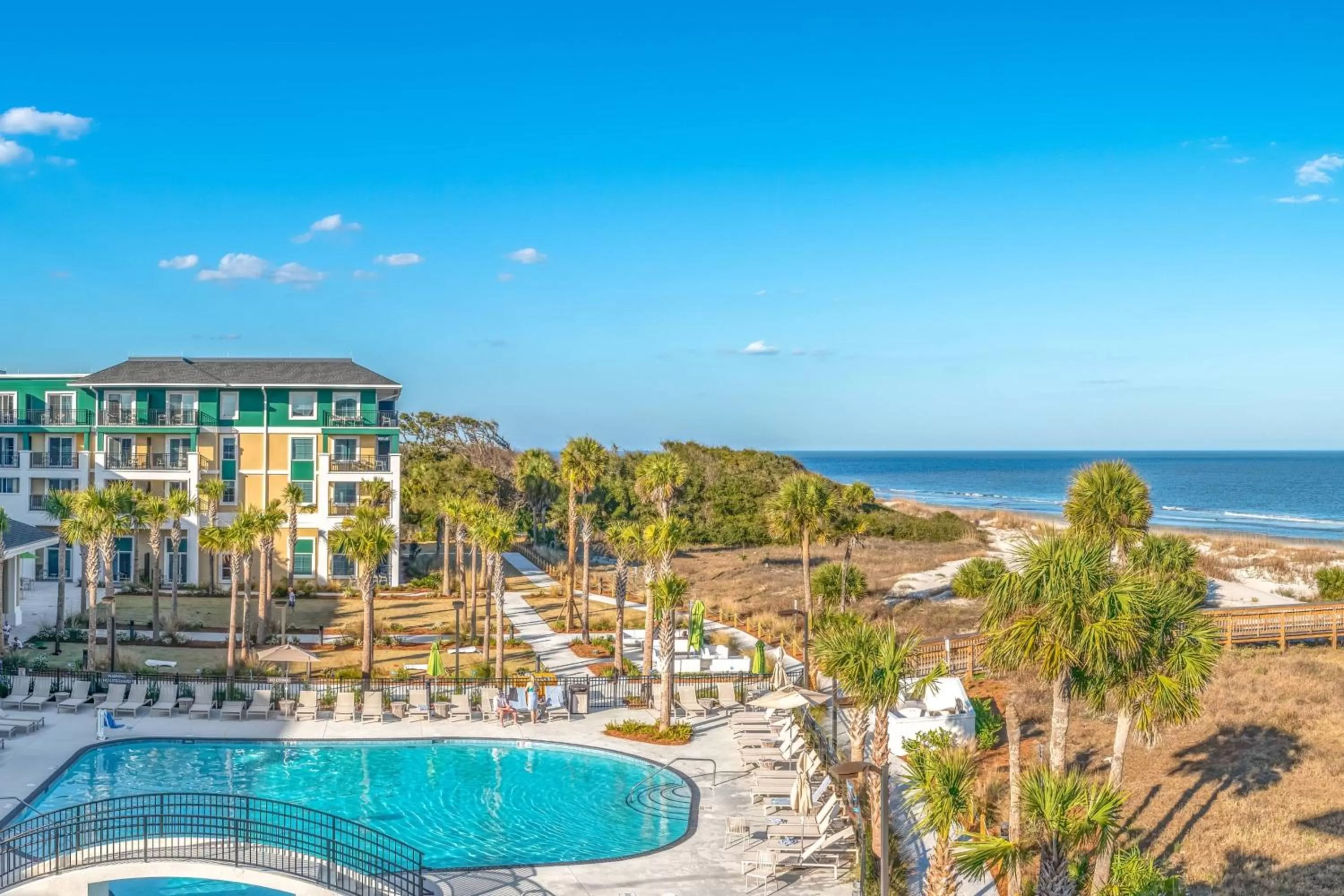 Swimming pool in Residence Inn by Marriott Jekyll Island
