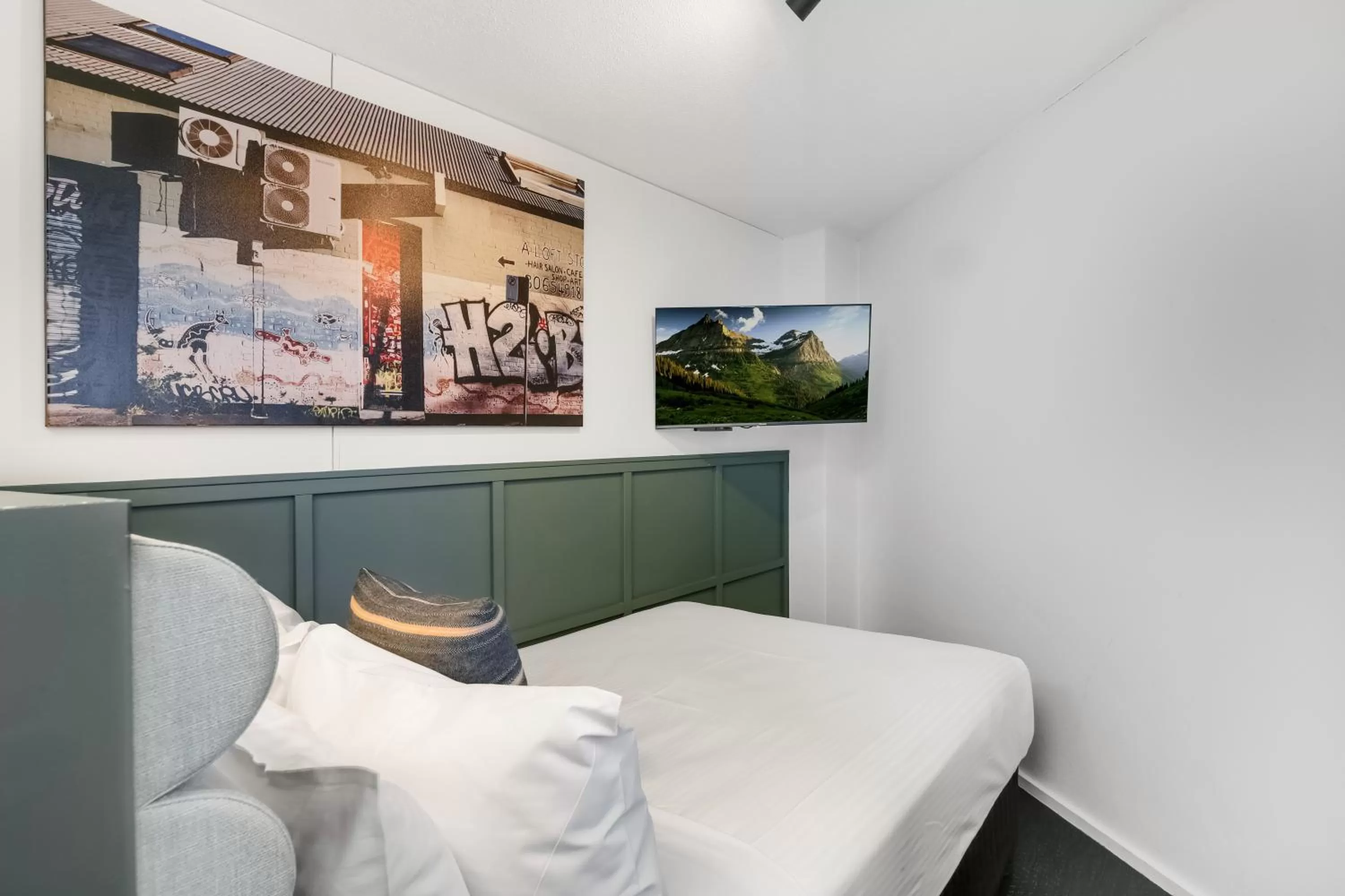 Bed in The Urban Newtown