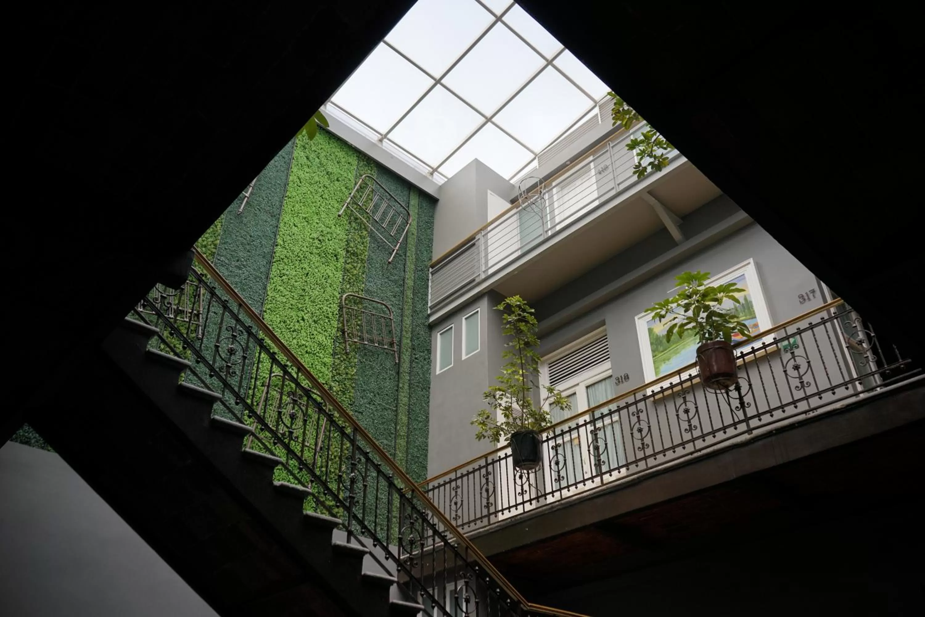 Property building in Hotel Principal