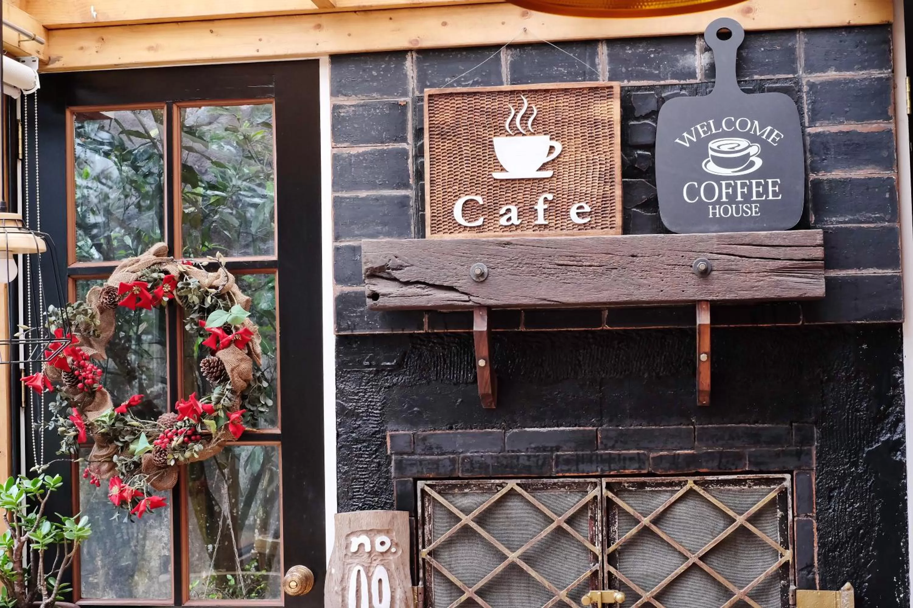 Coffee/tea facilities in Guesthaven Baguio Bed and Breakfast