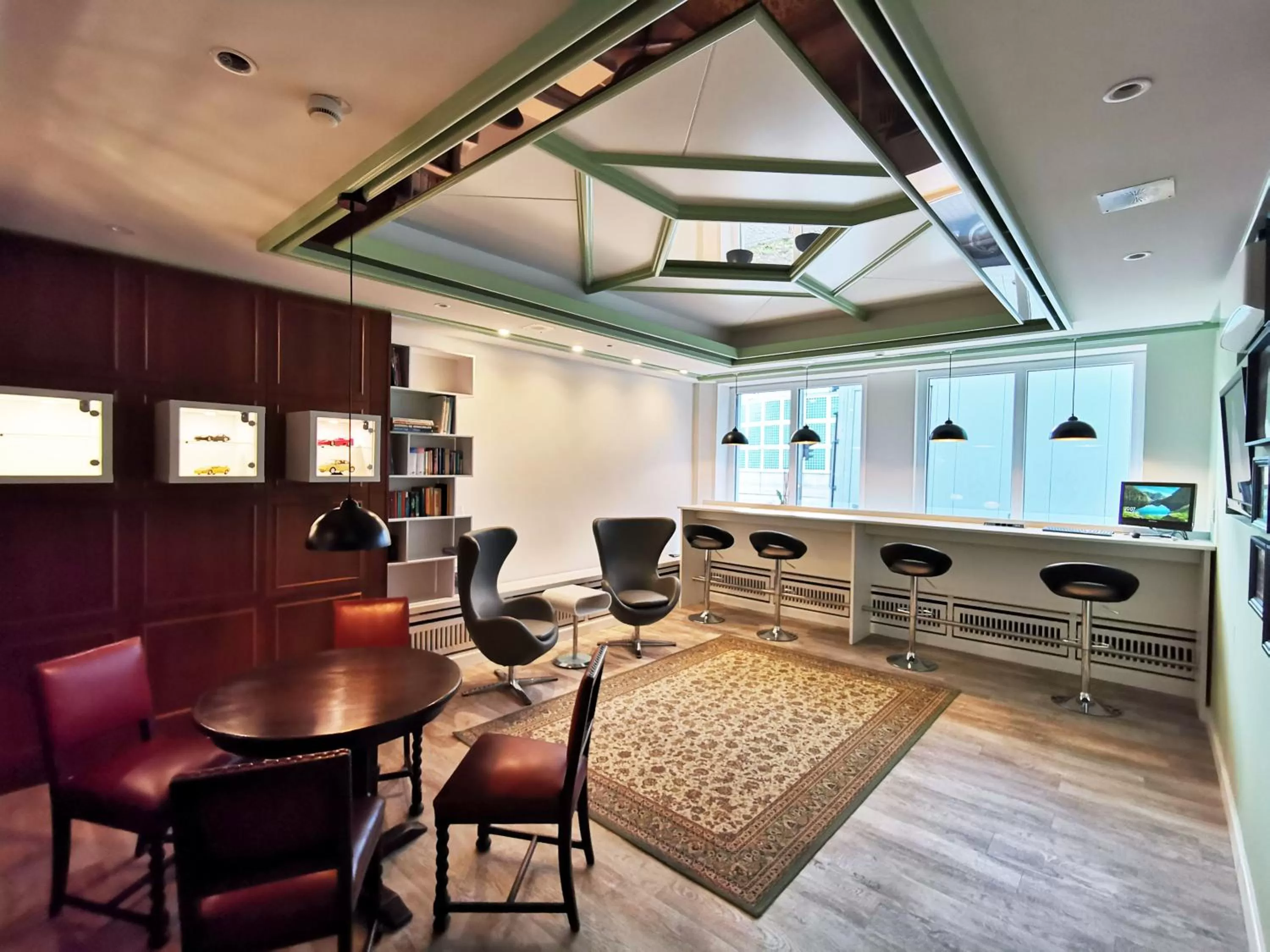 Library in Hotel Westfalia