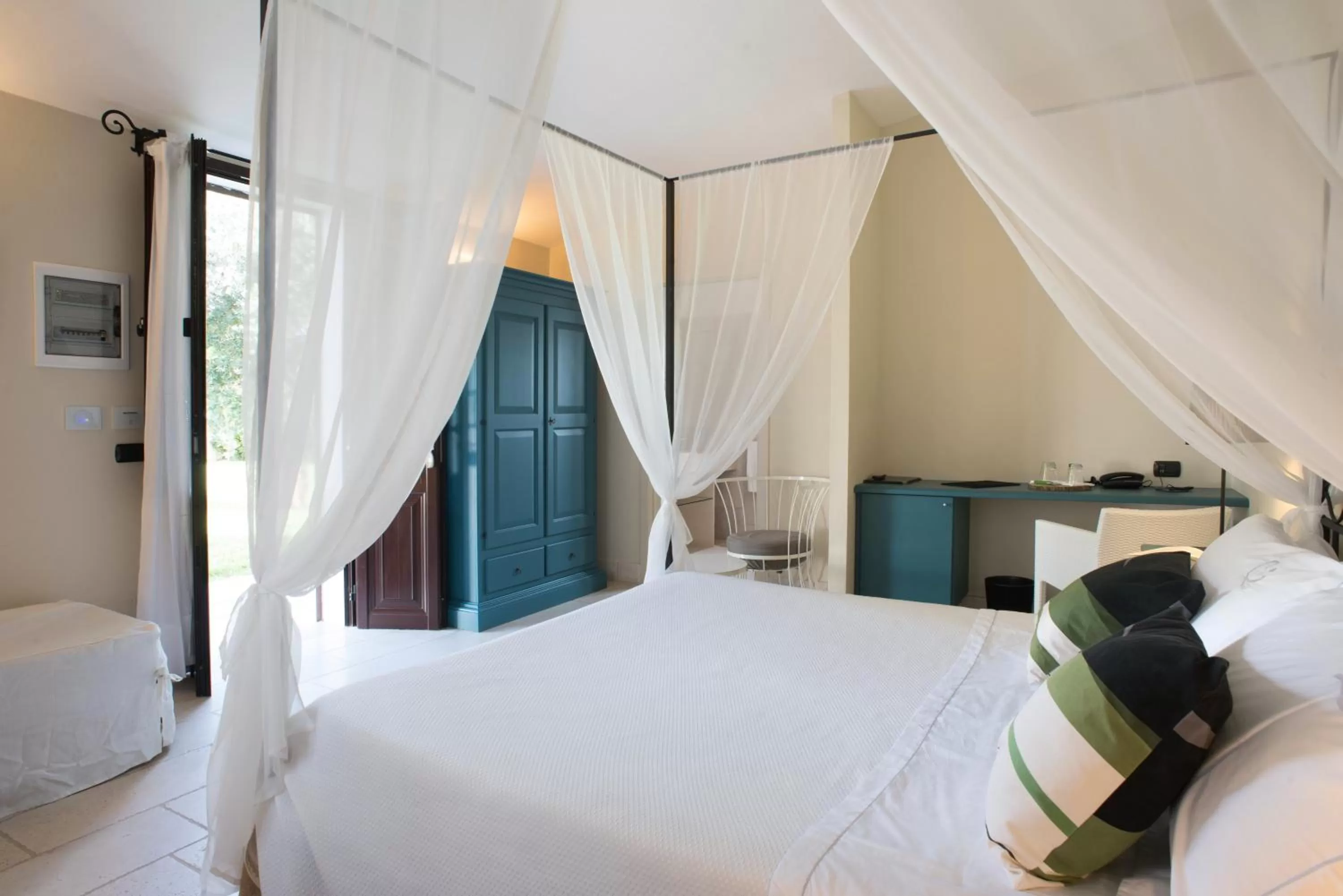 Photo of the whole room, Bed in Masseria Panareo