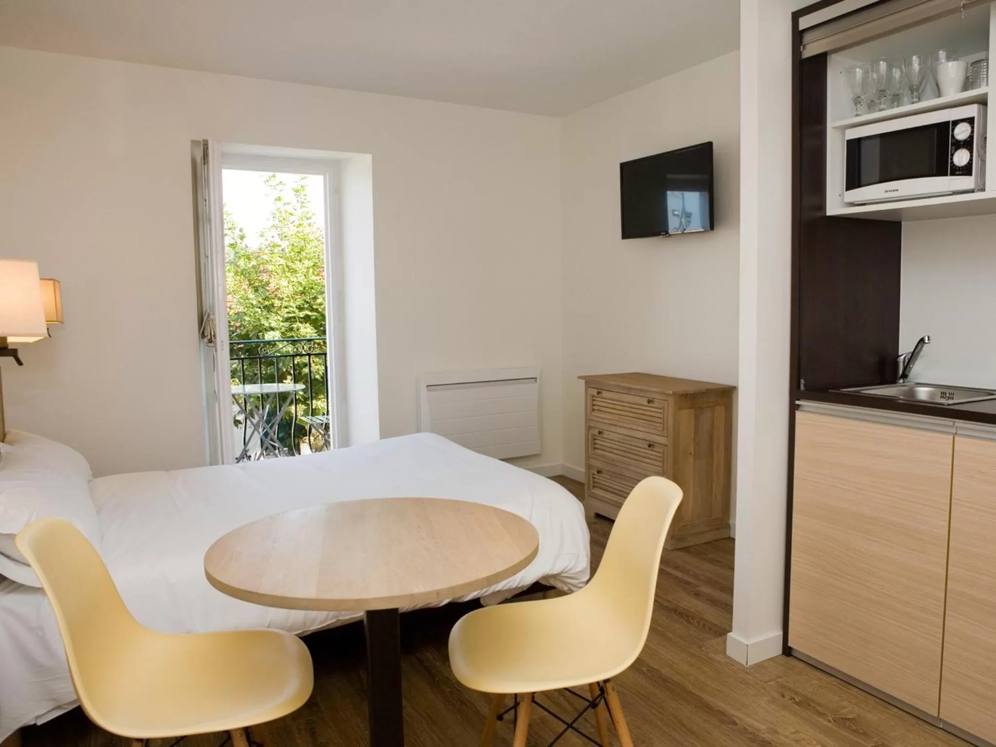 Kitchen or kitchenette in Hotel Residence Alaïa