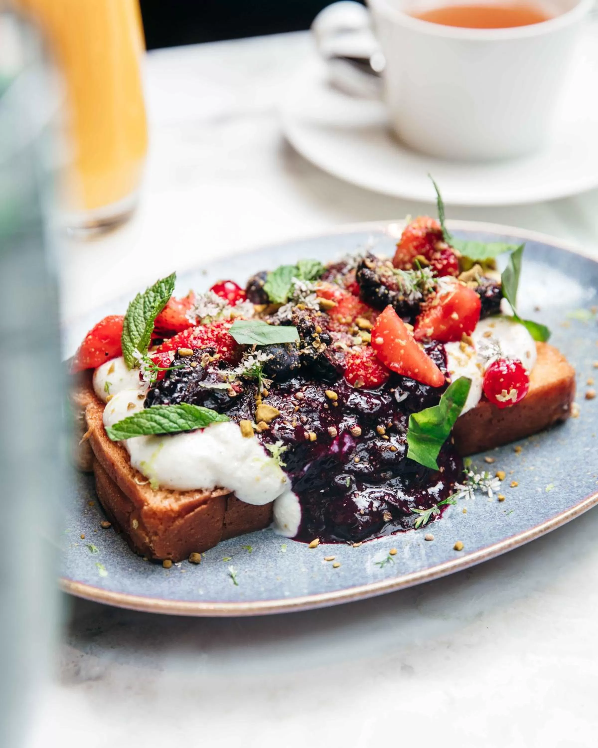 Restaurant/places to eat in Kimpton - St Honoré Paris by IHG