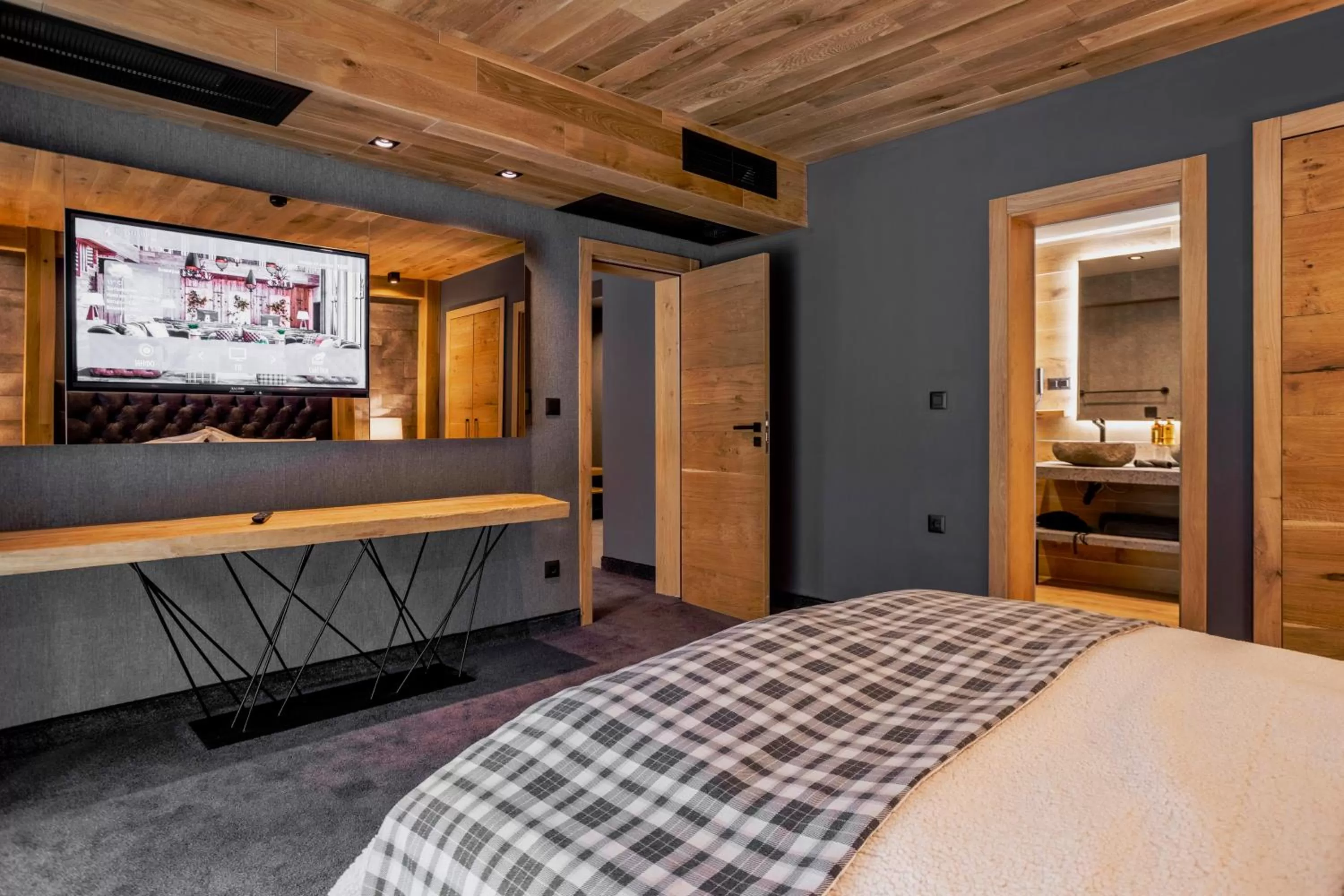 Bedroom, Bed in Kashmir Wellness & SPA Hotel Adults Only