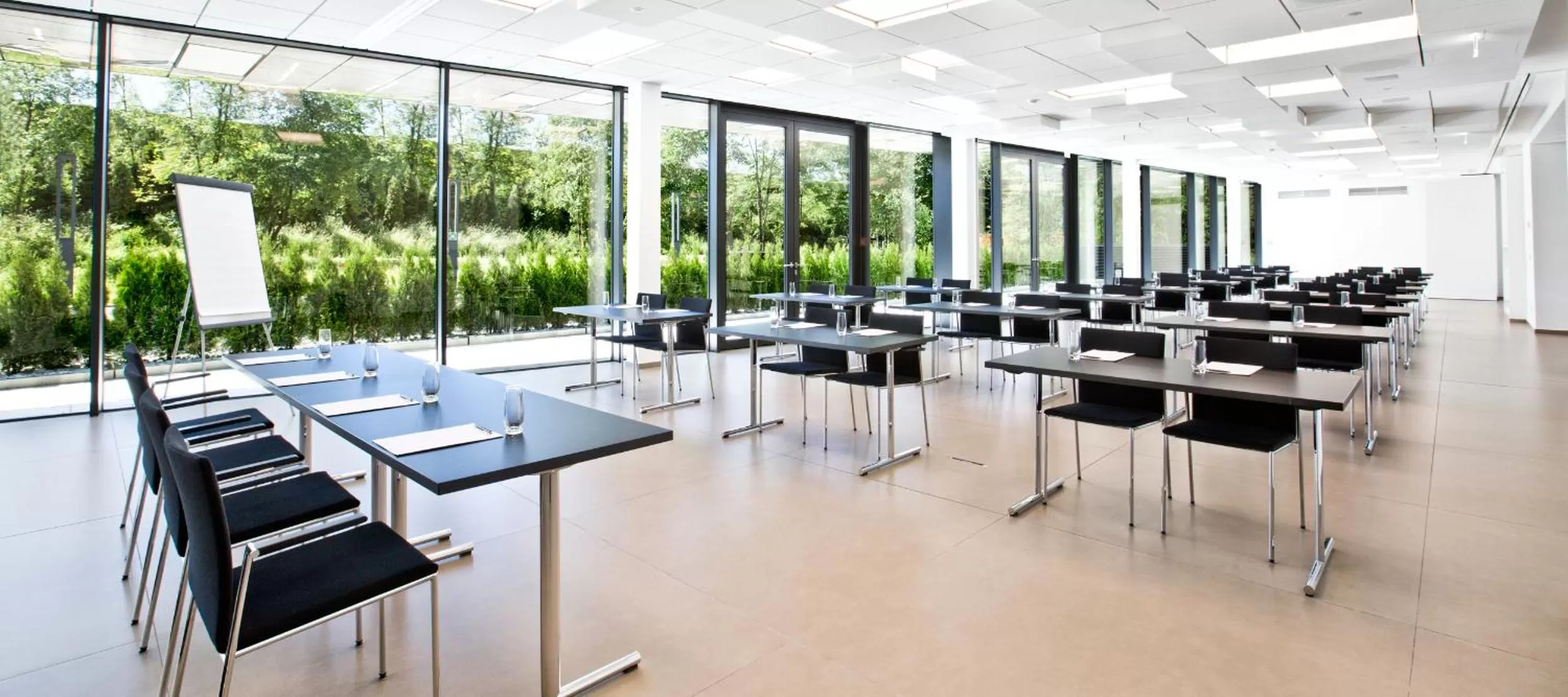 Meeting/conference room in COOL MAMA Hotel Salzburg