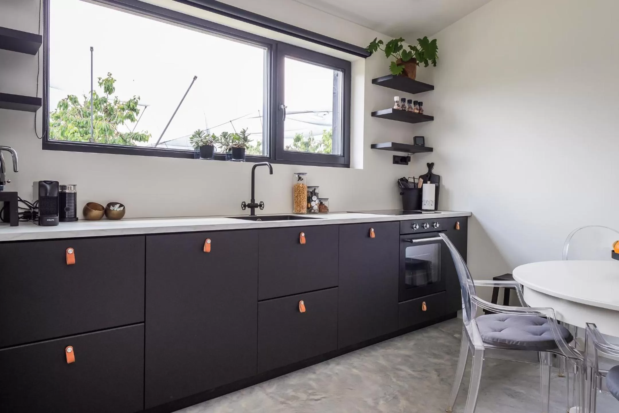 Kitchen or kitchenette, Bathroom in De Oosterling