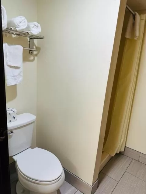 Toilet in Super 8 by Wyndham Branson By Andy Williams Theatre