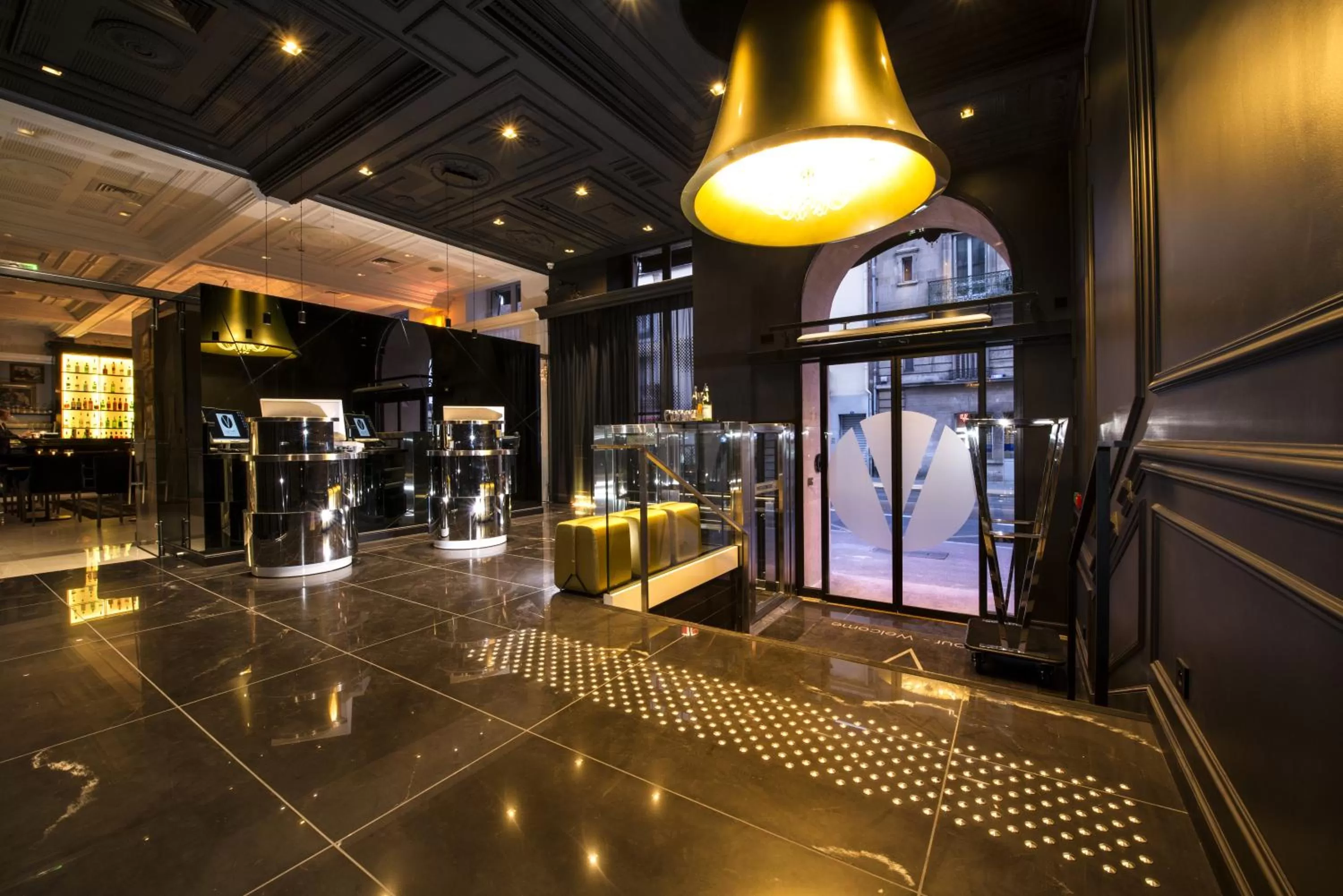 Lobby or reception in Vertigo Hotel, Dijon, a Member of Design Hotels