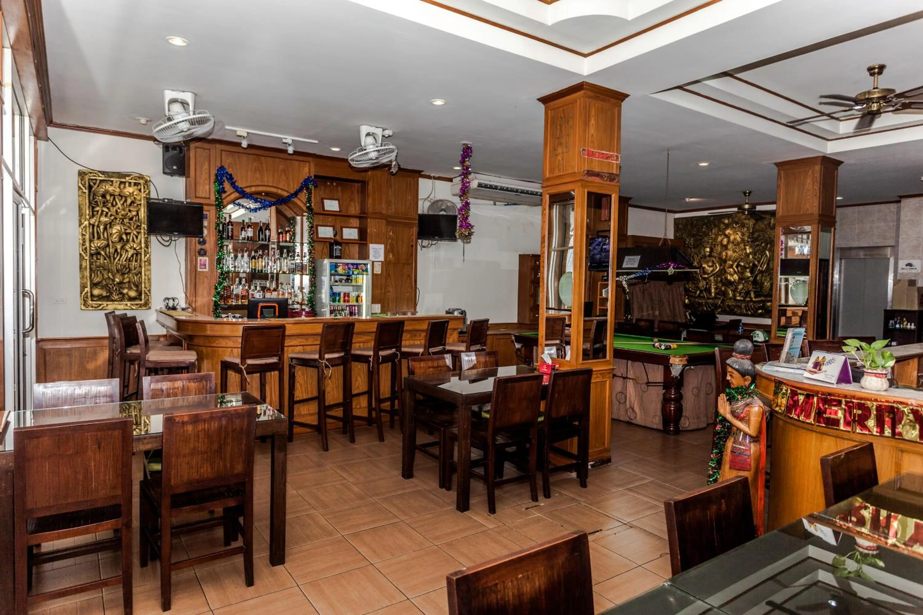 Restaurant/places to eat in Andaman Sea Patong