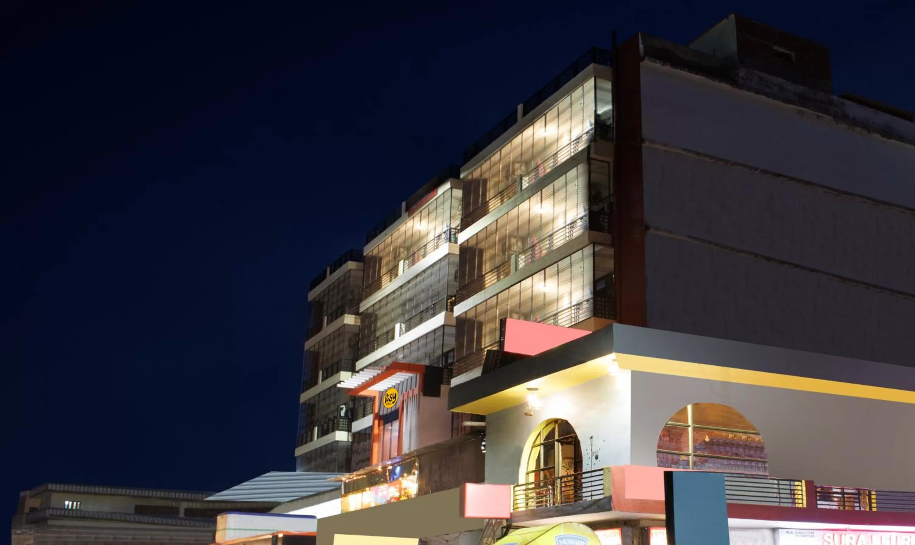 Facade/entrance in Itsy Hotels Kashi Grand, BHU