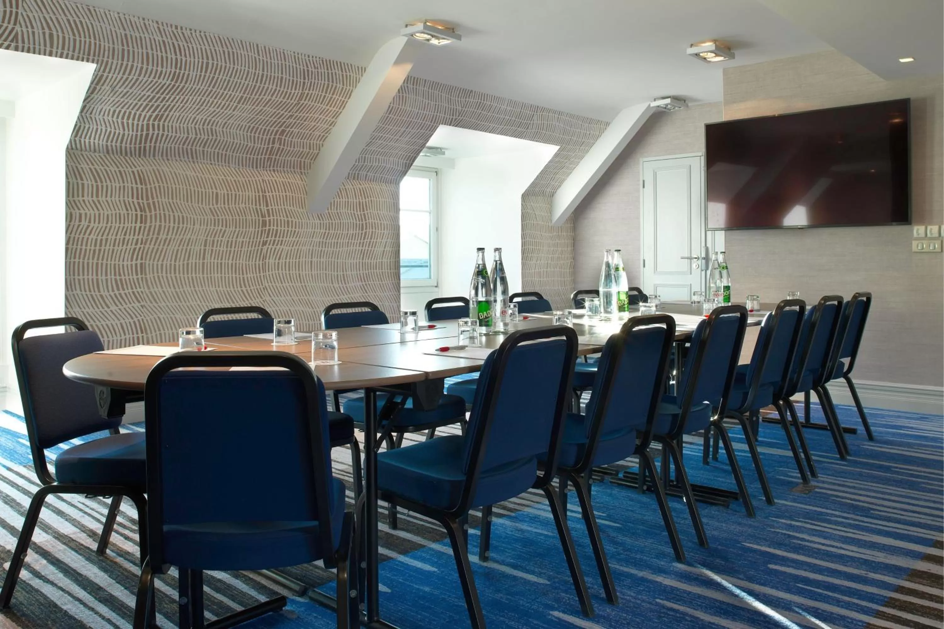 Meeting/conference room in Paris Marriott Opera Ambassador Hotel