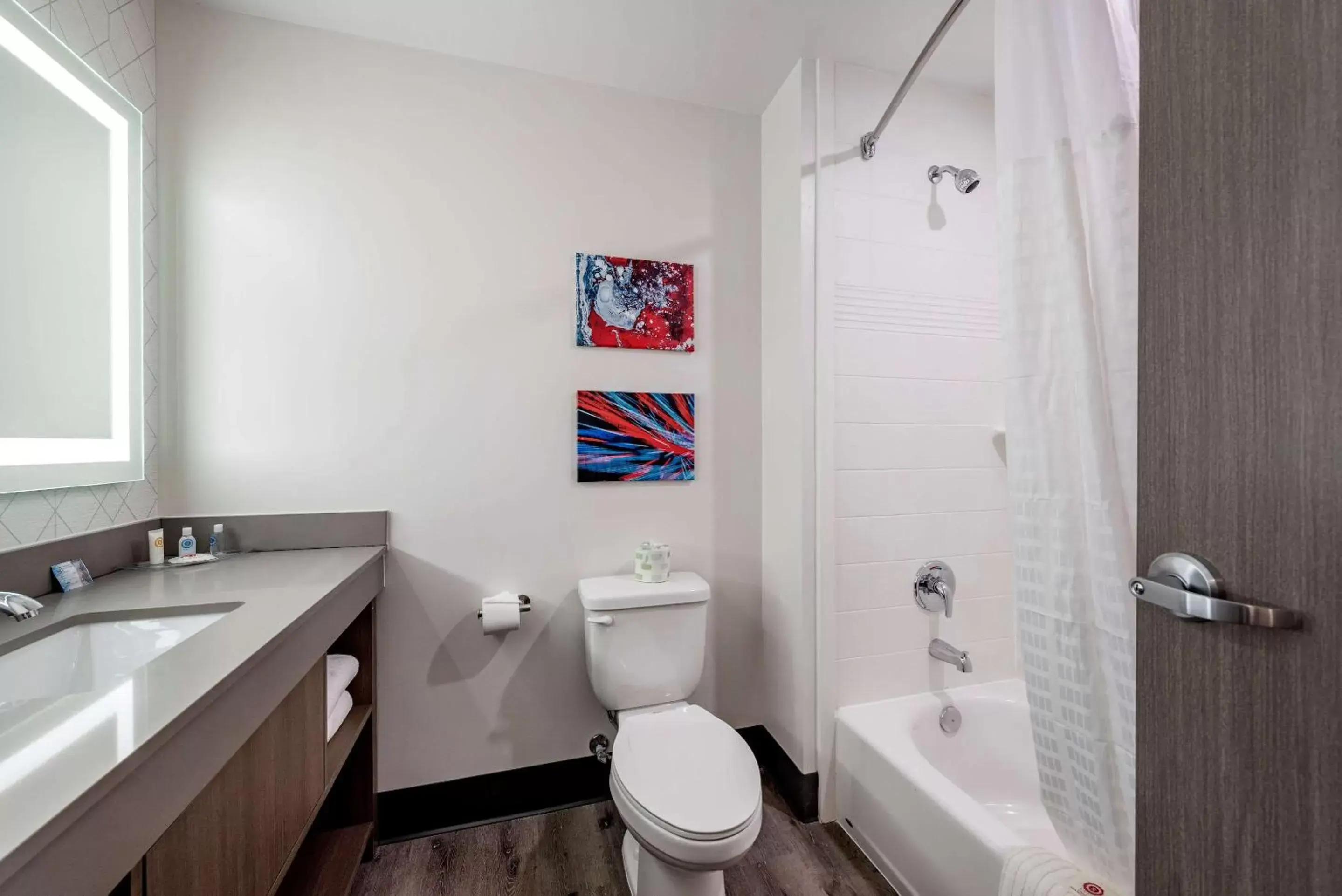 King Suite with Two King Beds - Non-smoking in Comfort Suites Colorado Springs East - Medical Center Area King Suite with Two King Beds - Non-smoking in Comfort Suites Colorado Springs East - Medical Center Area