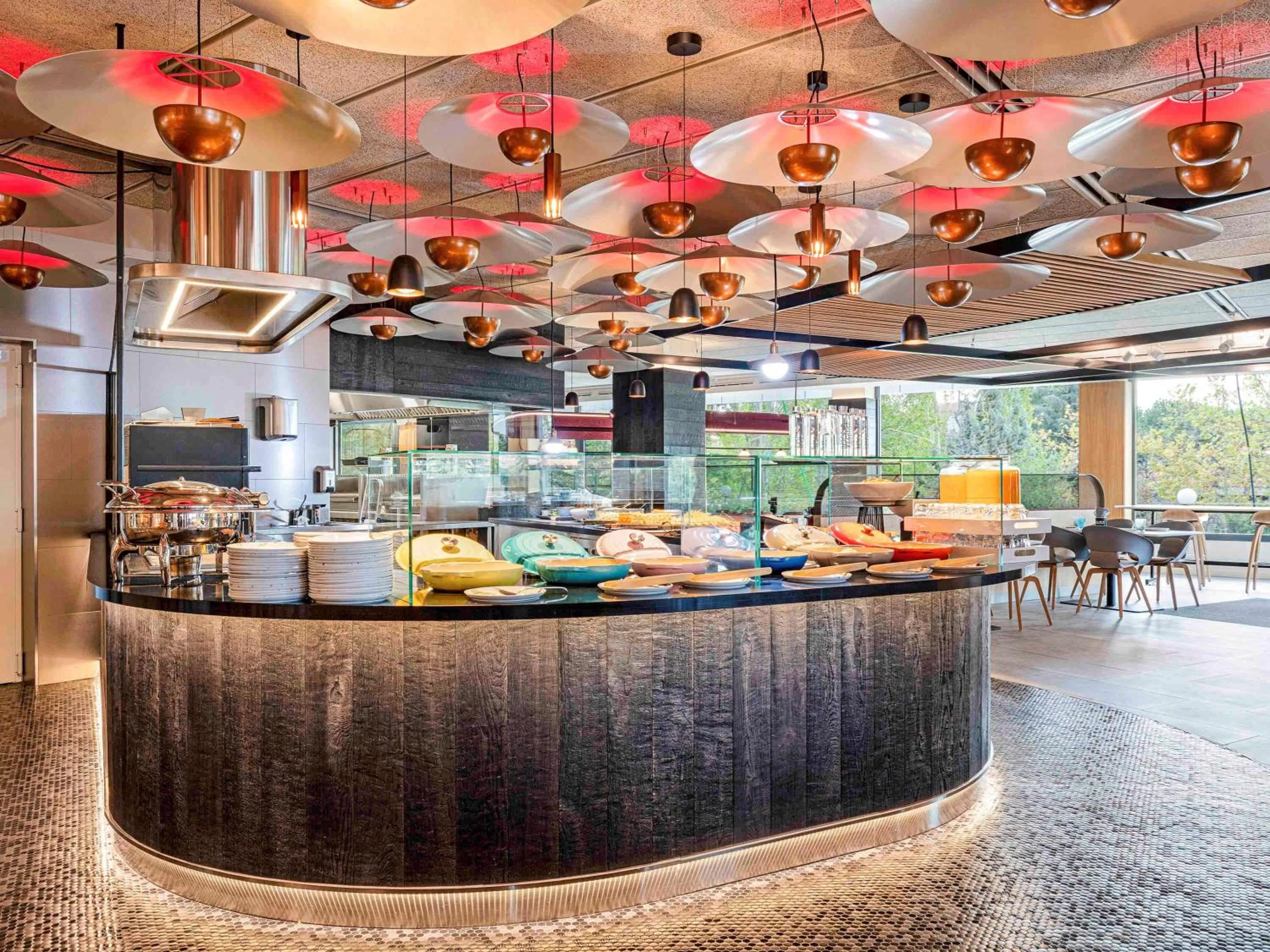 Restaurant/places to eat in Ibis Styles Madrid City Las Ventas