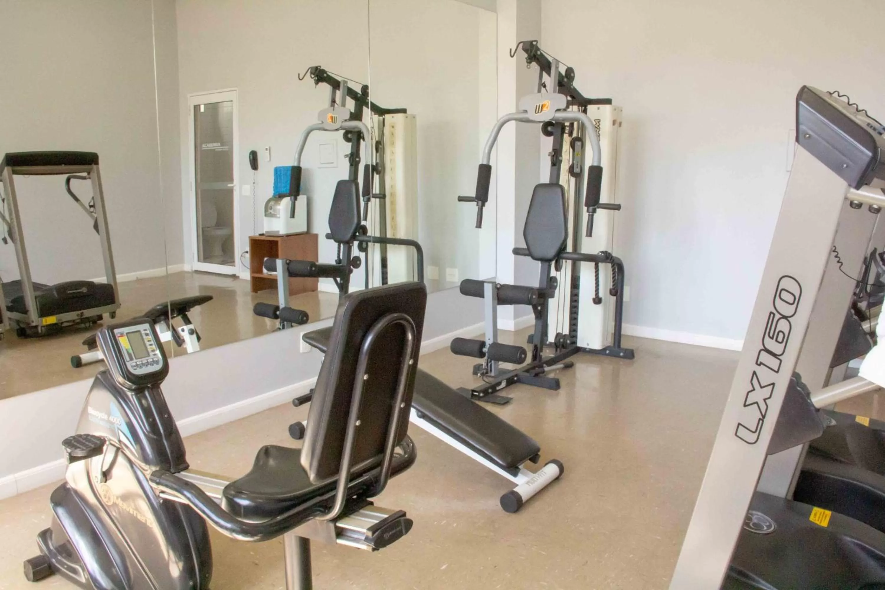 Aparthotel Twin Towers