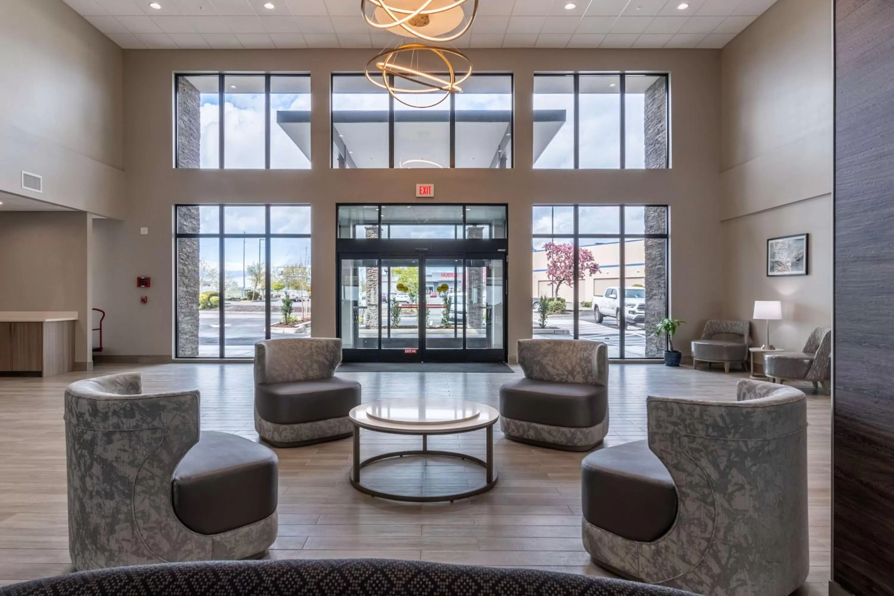Lobby or reception in Best Western Plus Tacoma Hotel
