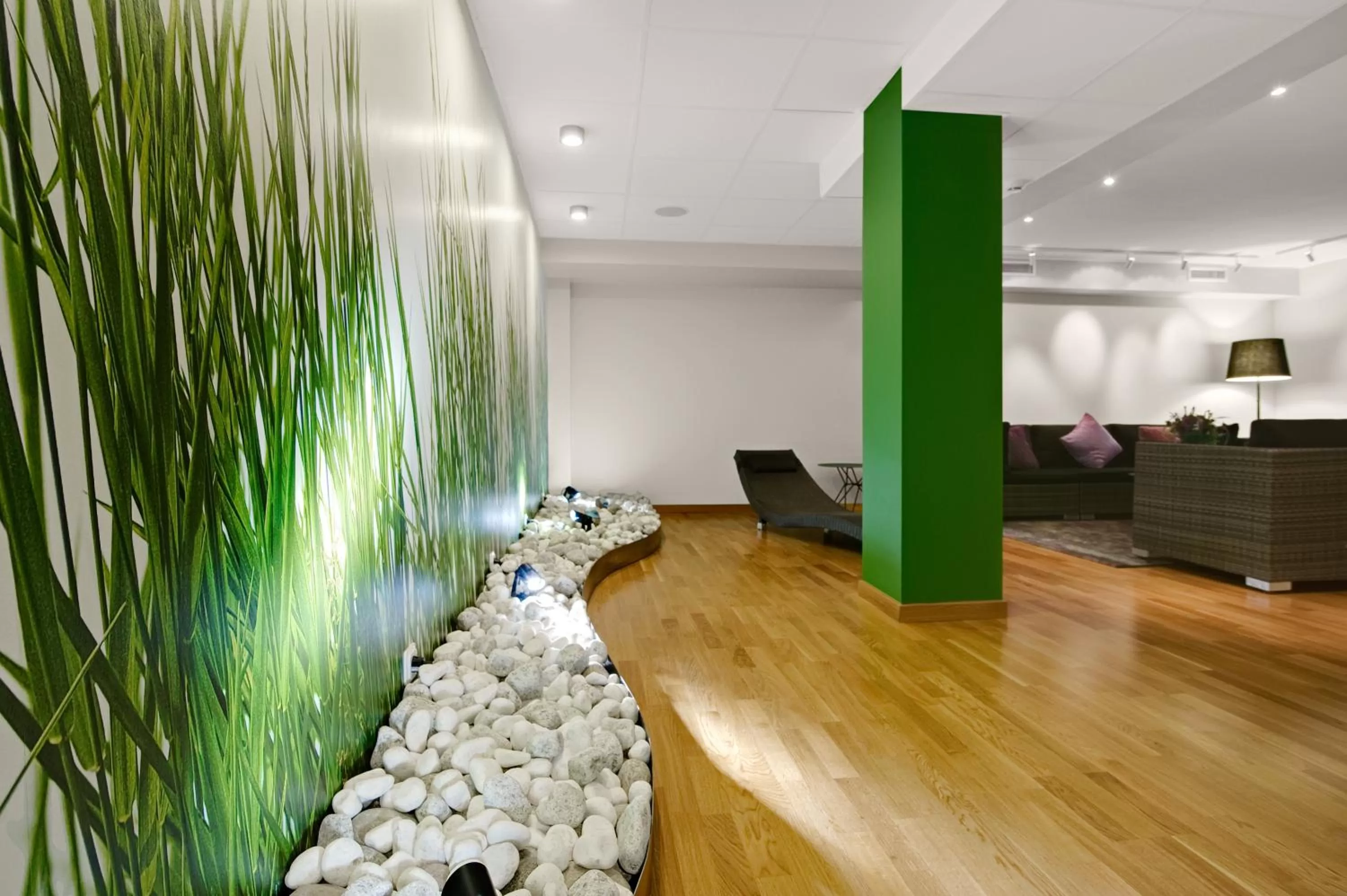 Communal lounge/ TV room in Best Western Hotel Esplanade