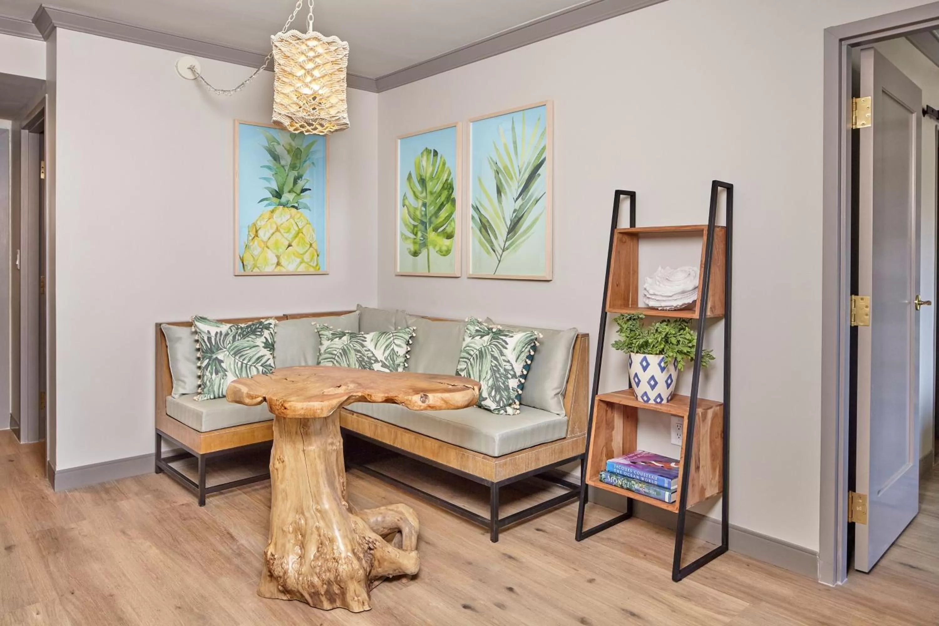 Photo of the whole room in The Burgess Hotel, Atlanta, a Tribute Portfolio Hotel