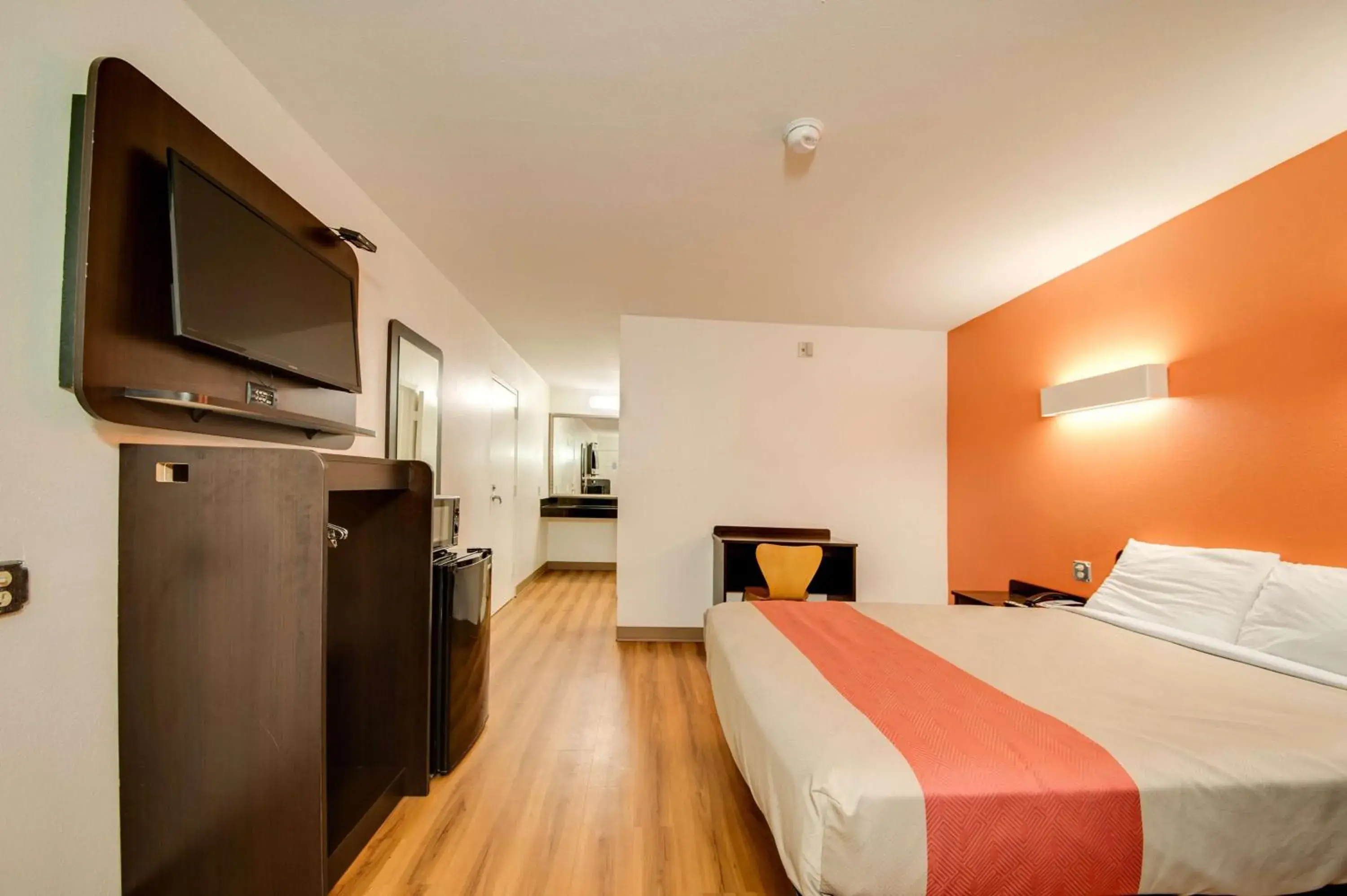 Double Room - single occupancy - Smoking in Motel 6-Jennings, LA Double Room - single occupancy - Smoking in Motel 6-Jennings, LA