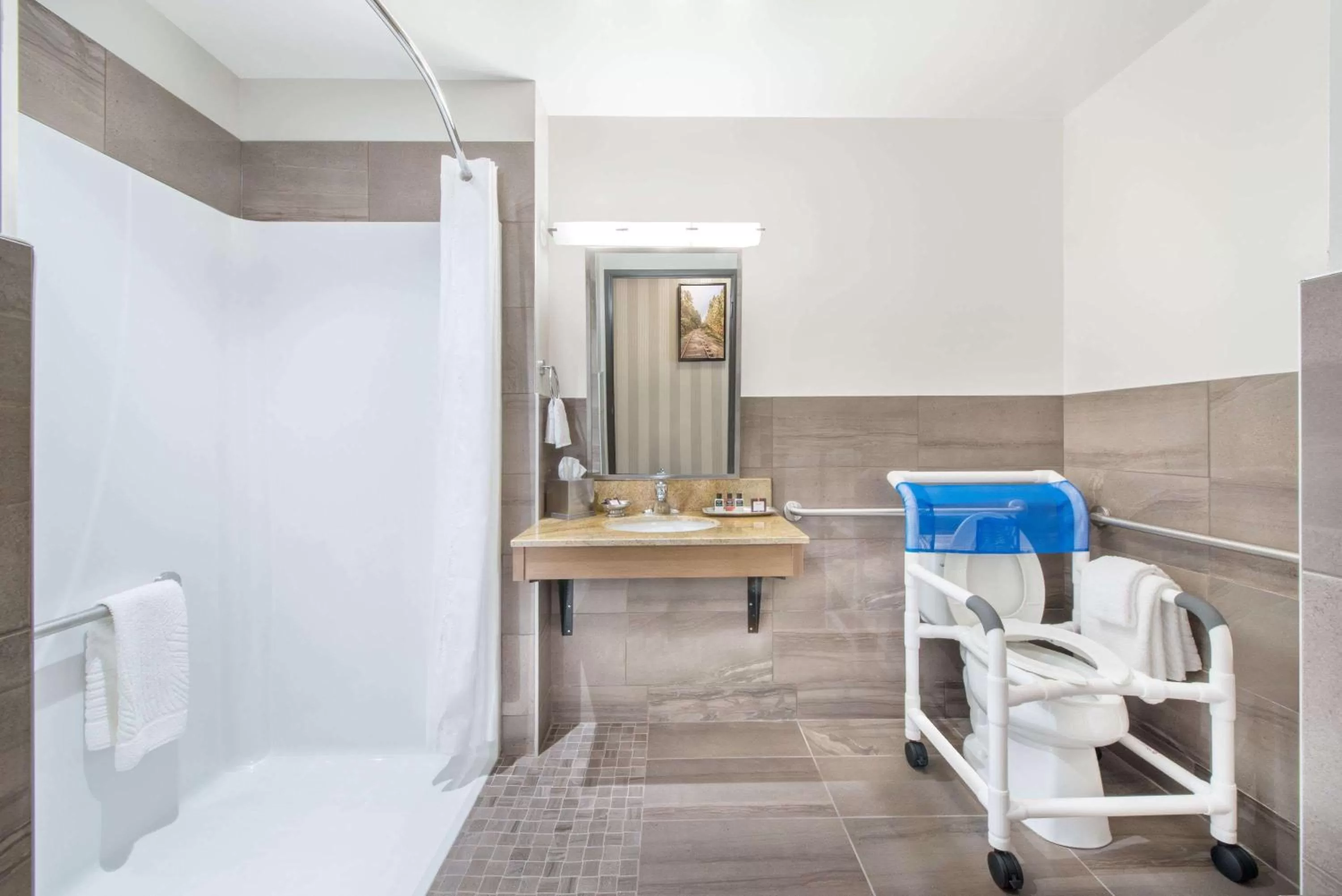 Bathroom in Hotel 11, MOD A Sonesta Collection