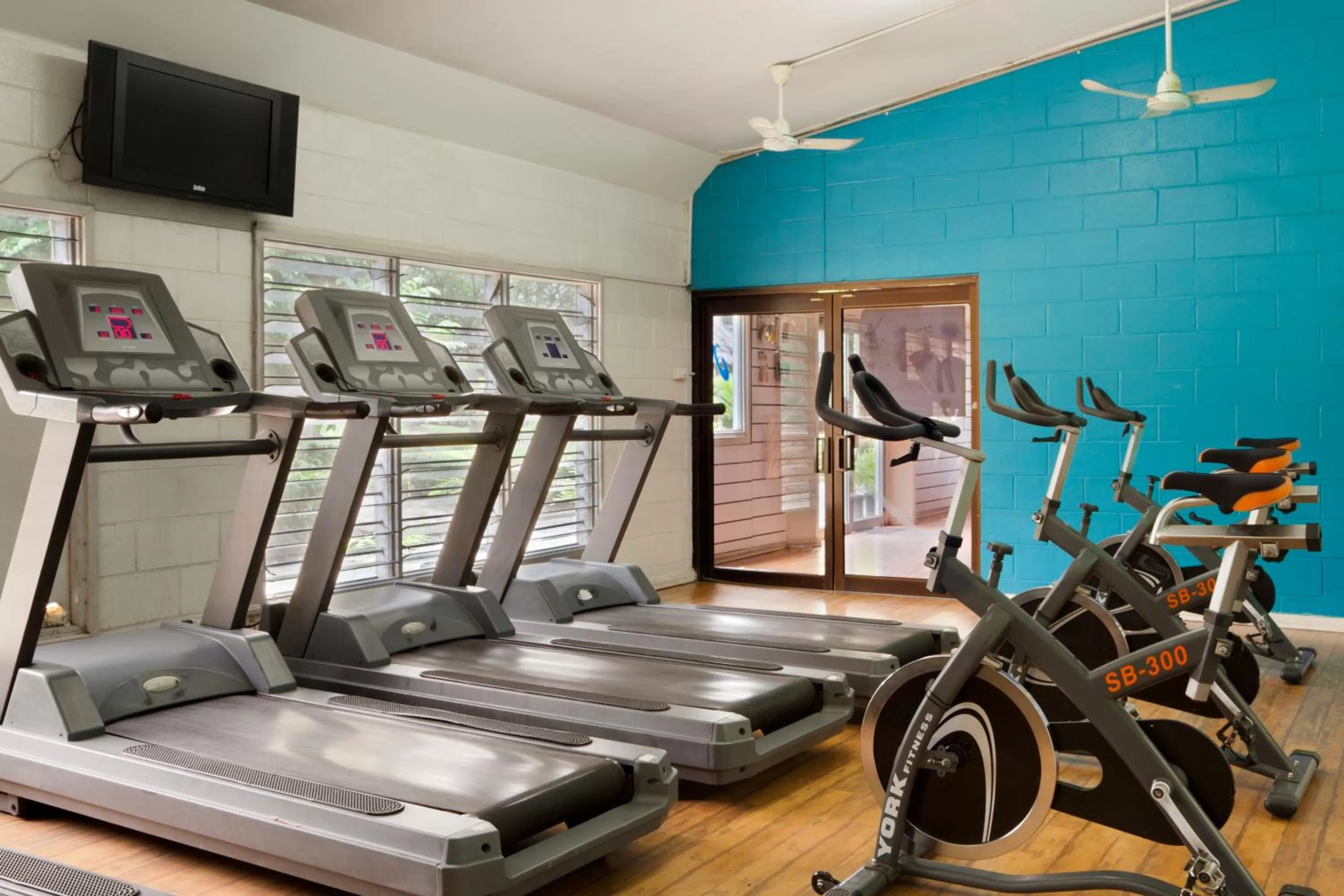 Fitness centre/facilities in Holiday Inn & Suites Port Moresby by IHG