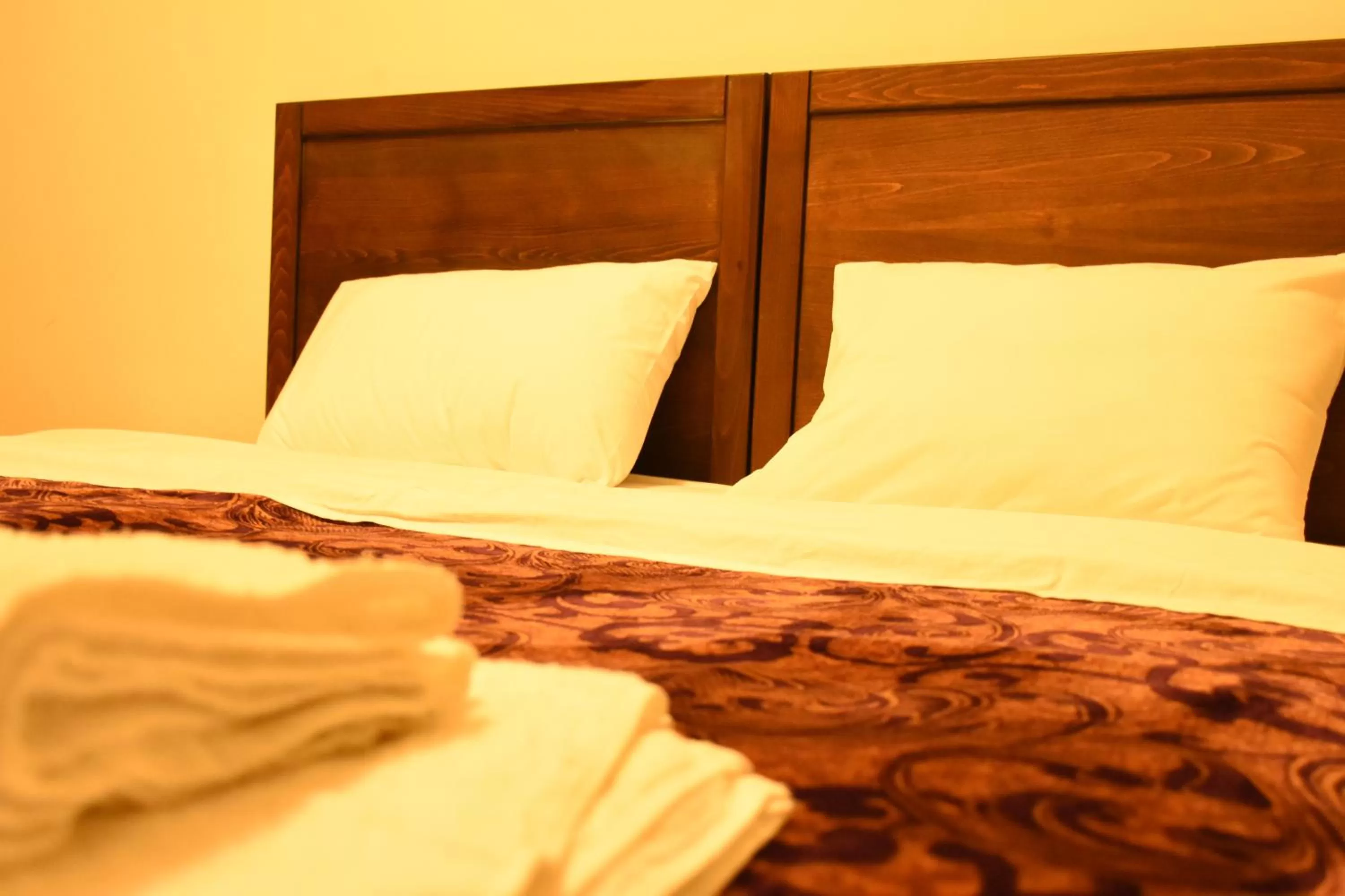 Property building, Bed in Orient Hotel