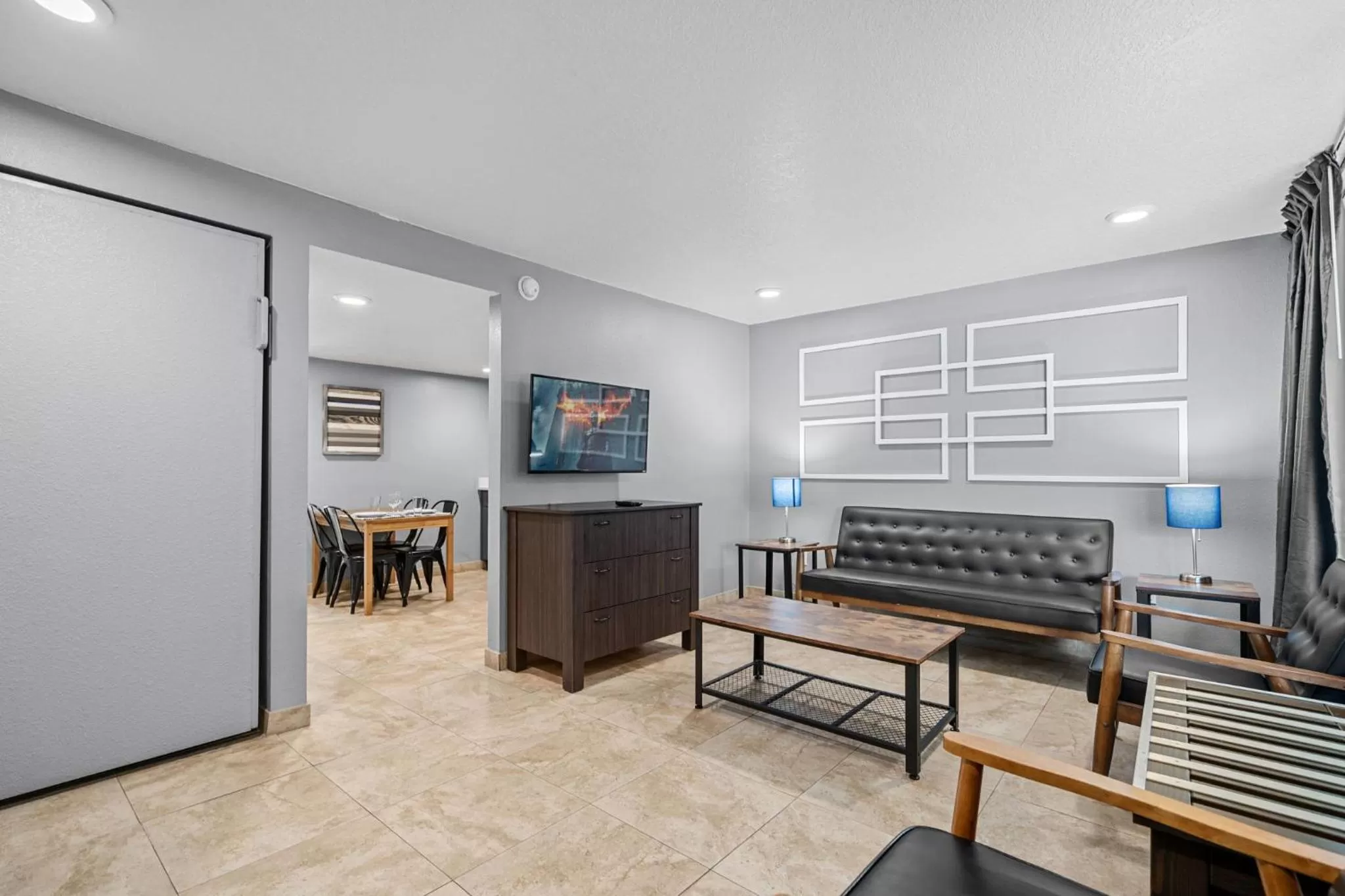 TV and multimedia in Celebration Suites