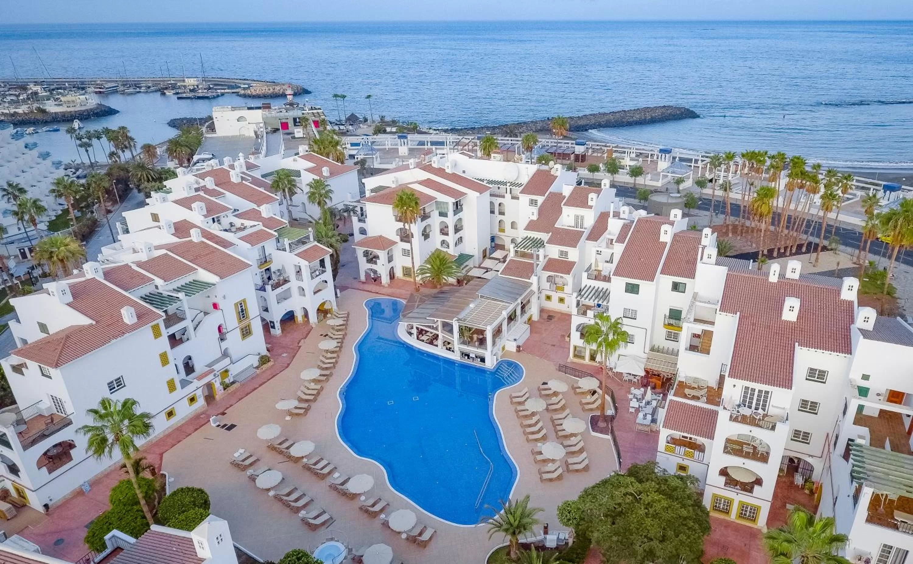 Property building in Sunset Harbour Club