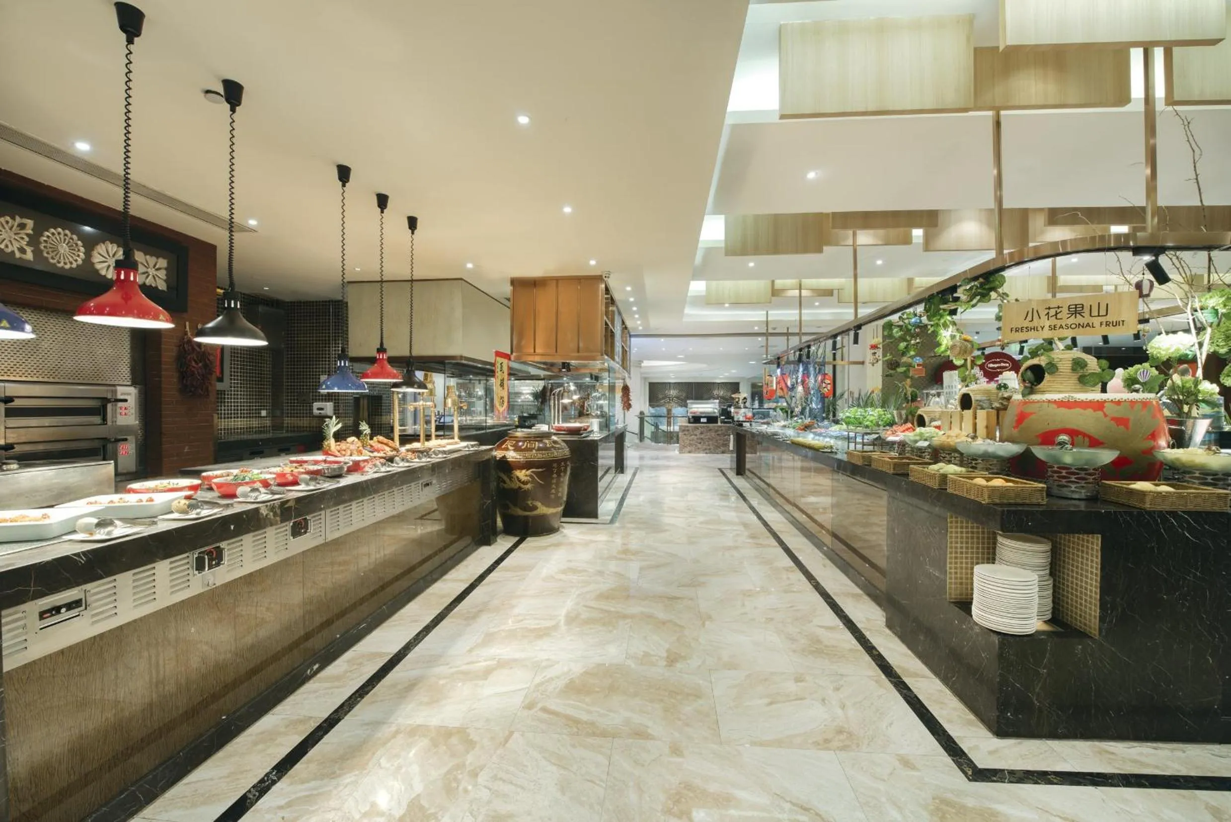Restaurant/places to eat in Crowne Plaza Nanchang Riverside, an IHG Hotel