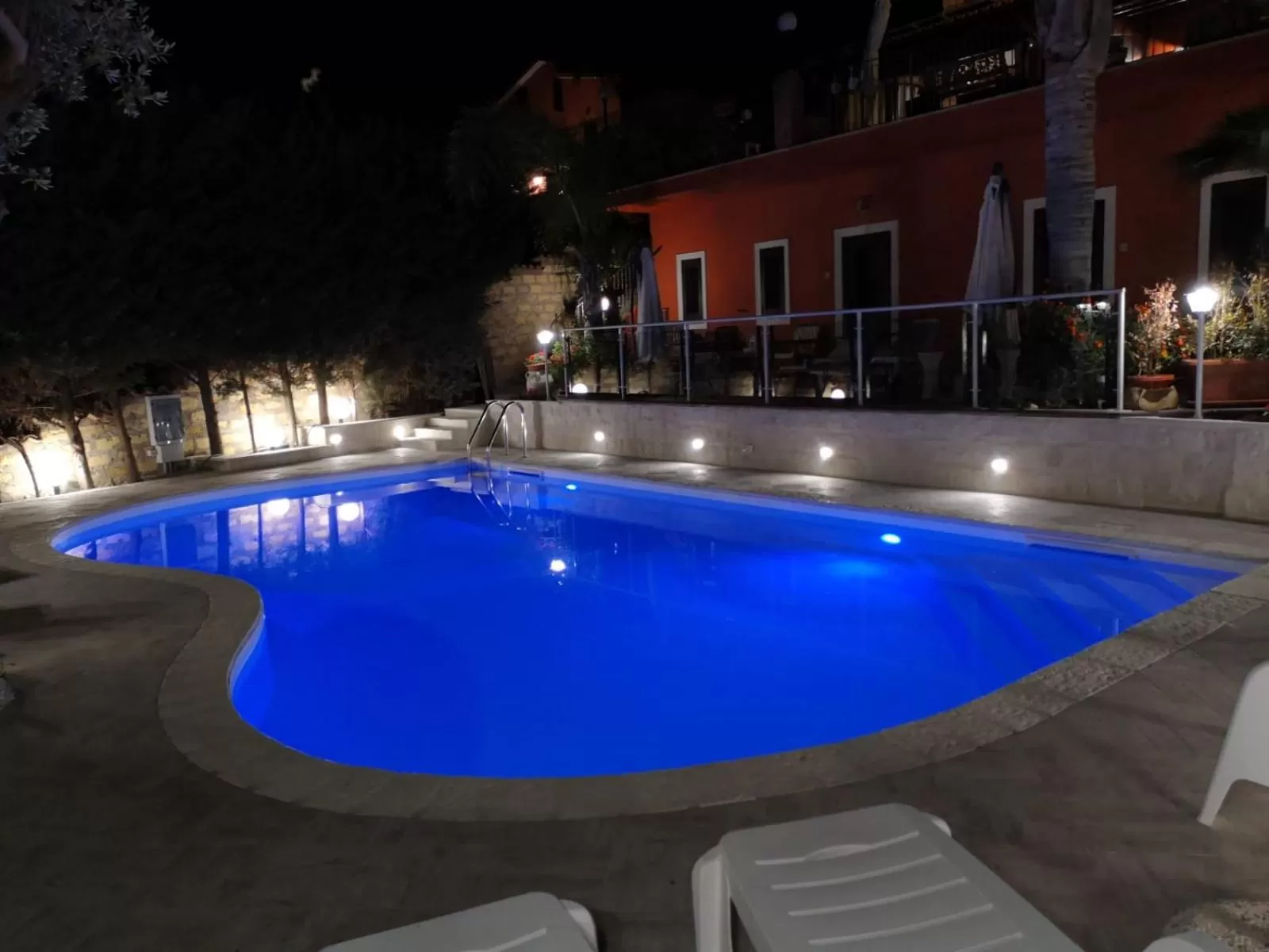 Swimming pool in B&B Villa del Sole Relais