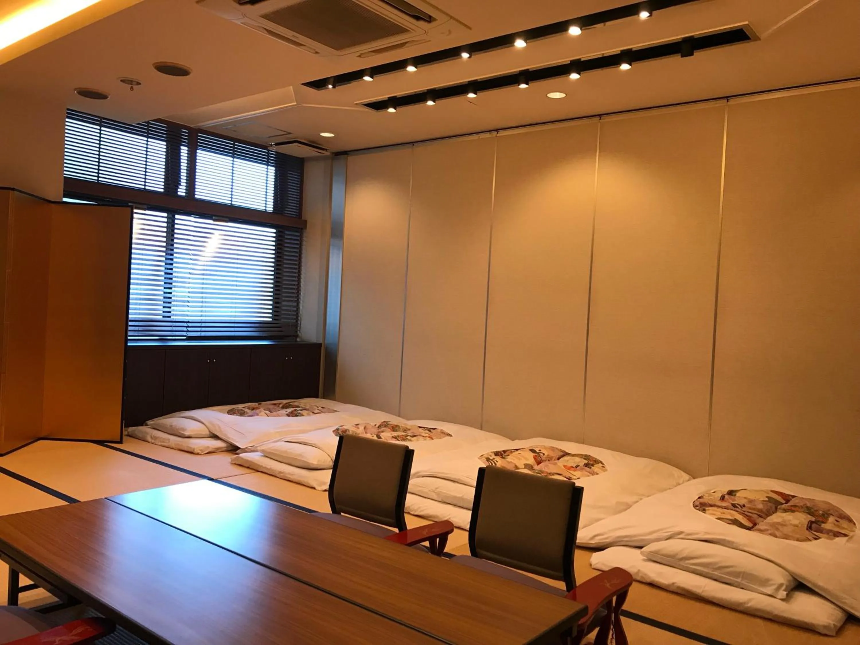 Photo of the whole room, Bed in My Hotel Ryugu