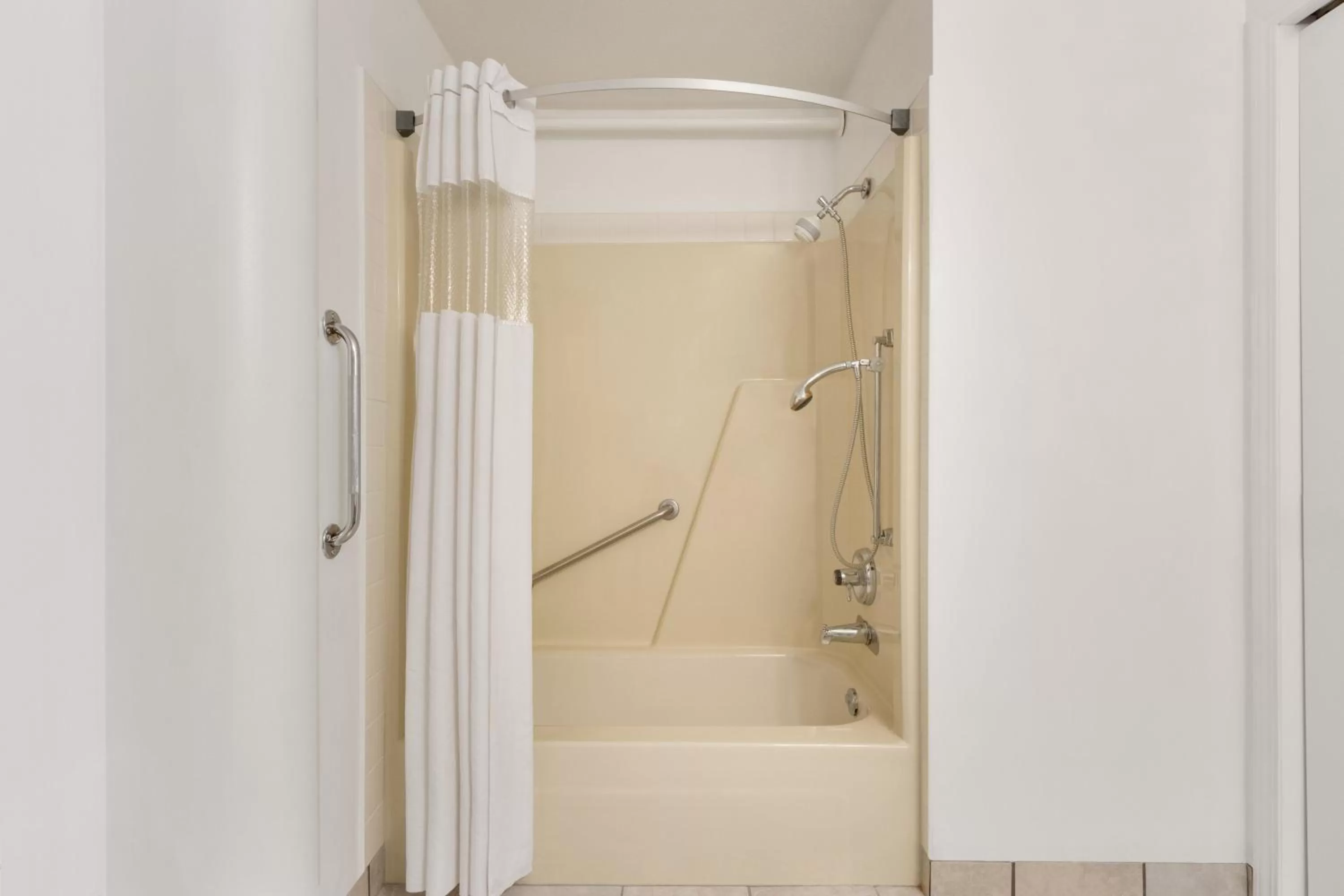 Shower in Days Inn by Wyndham Lethbridge