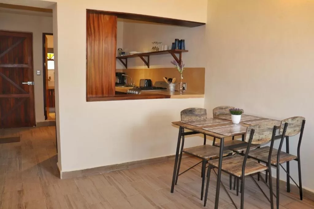 Dining area in Hotel Sur Bacalar