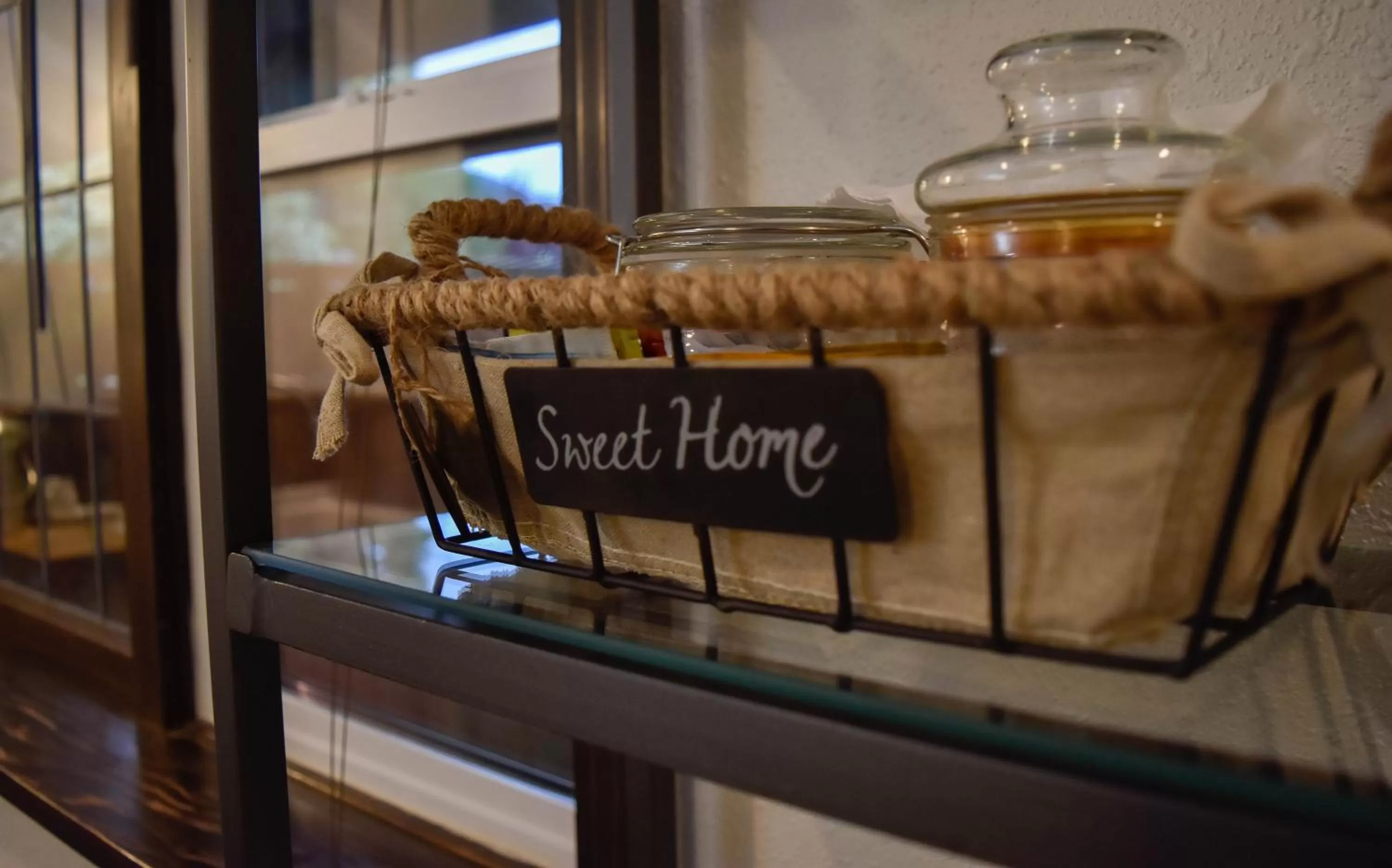 Decorative detail in Bramblebank Cottages