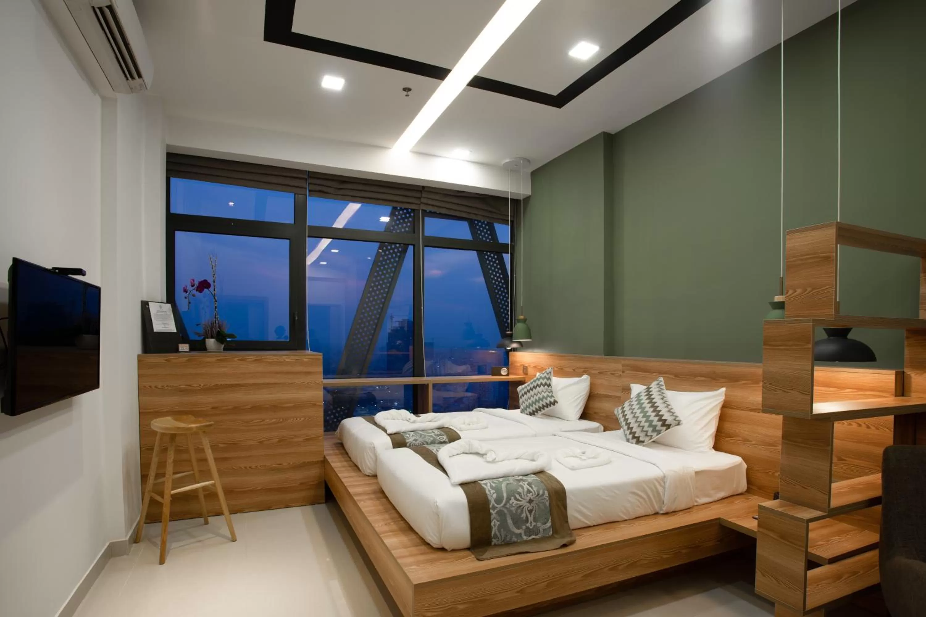 Bedroom, Bed in The Snowbell Hotel & Spa at The Bridge