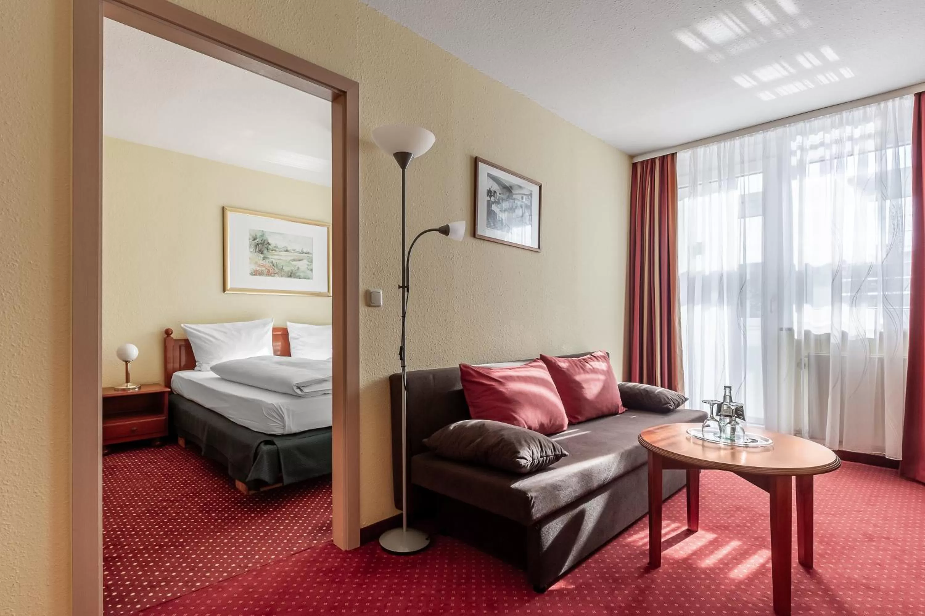 Living room, Bed in INVITE Hotel an der Kaiserburg