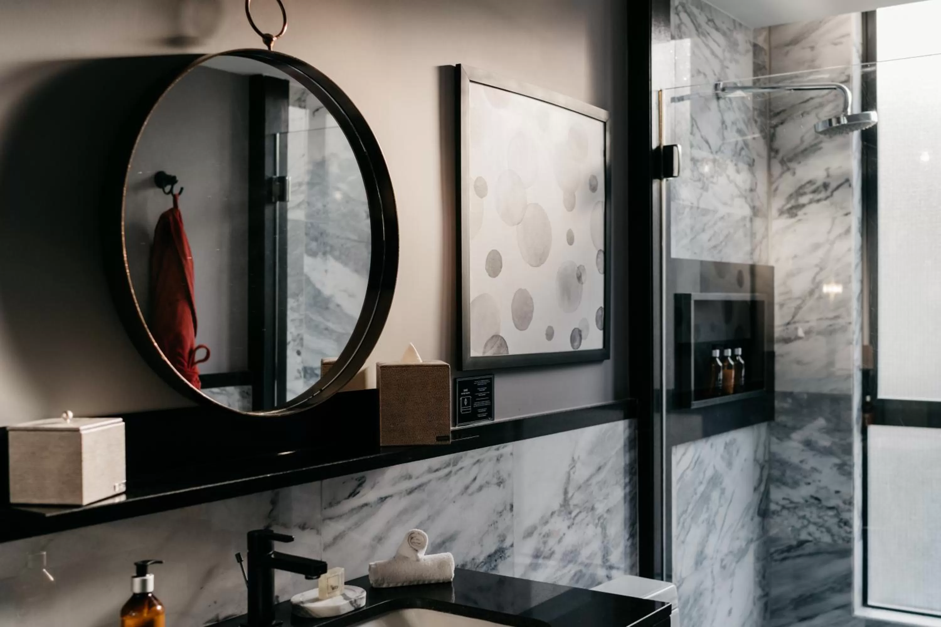 Bathroom in The Wild Oscar