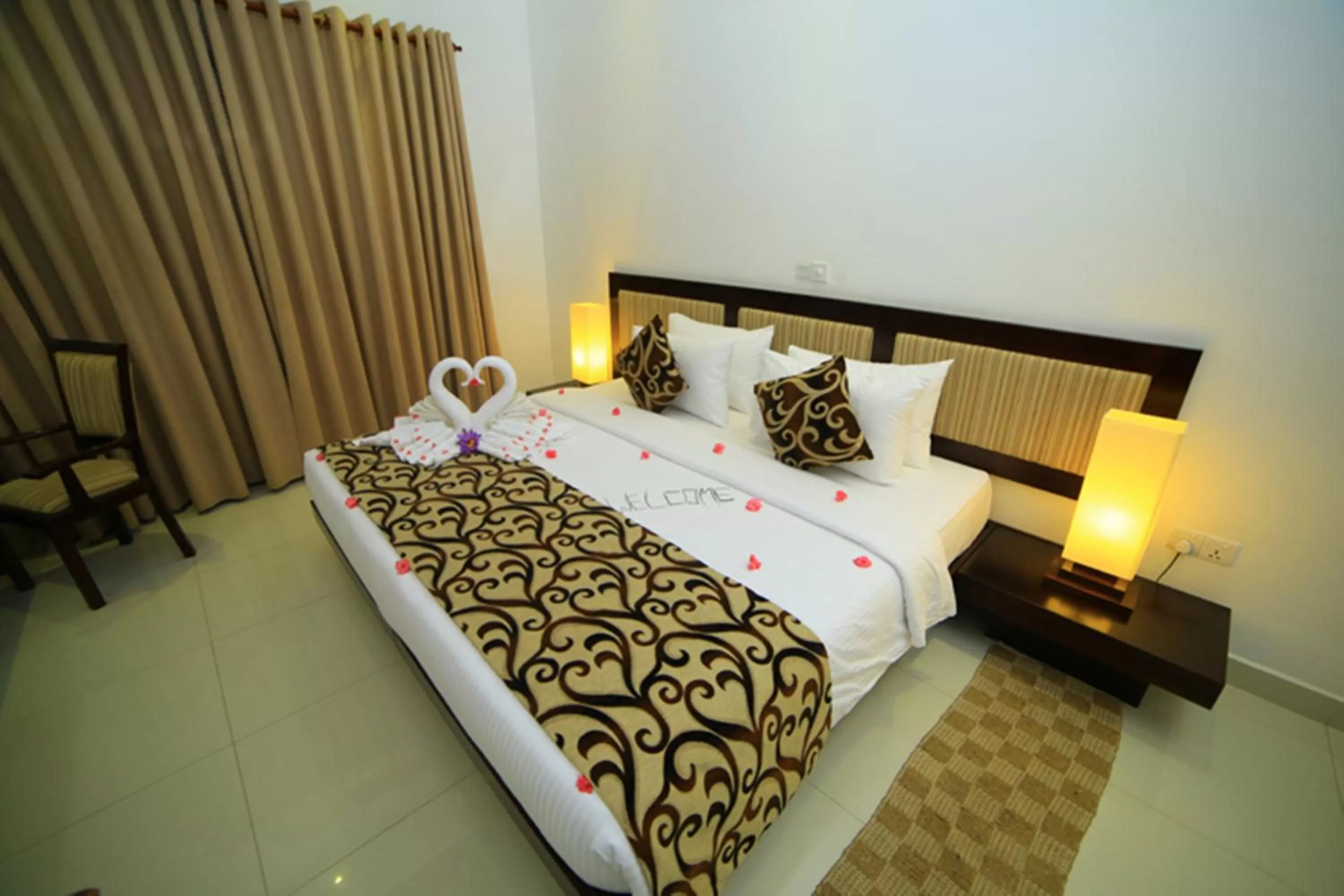 Bed in Ruins Chaaya Hotel