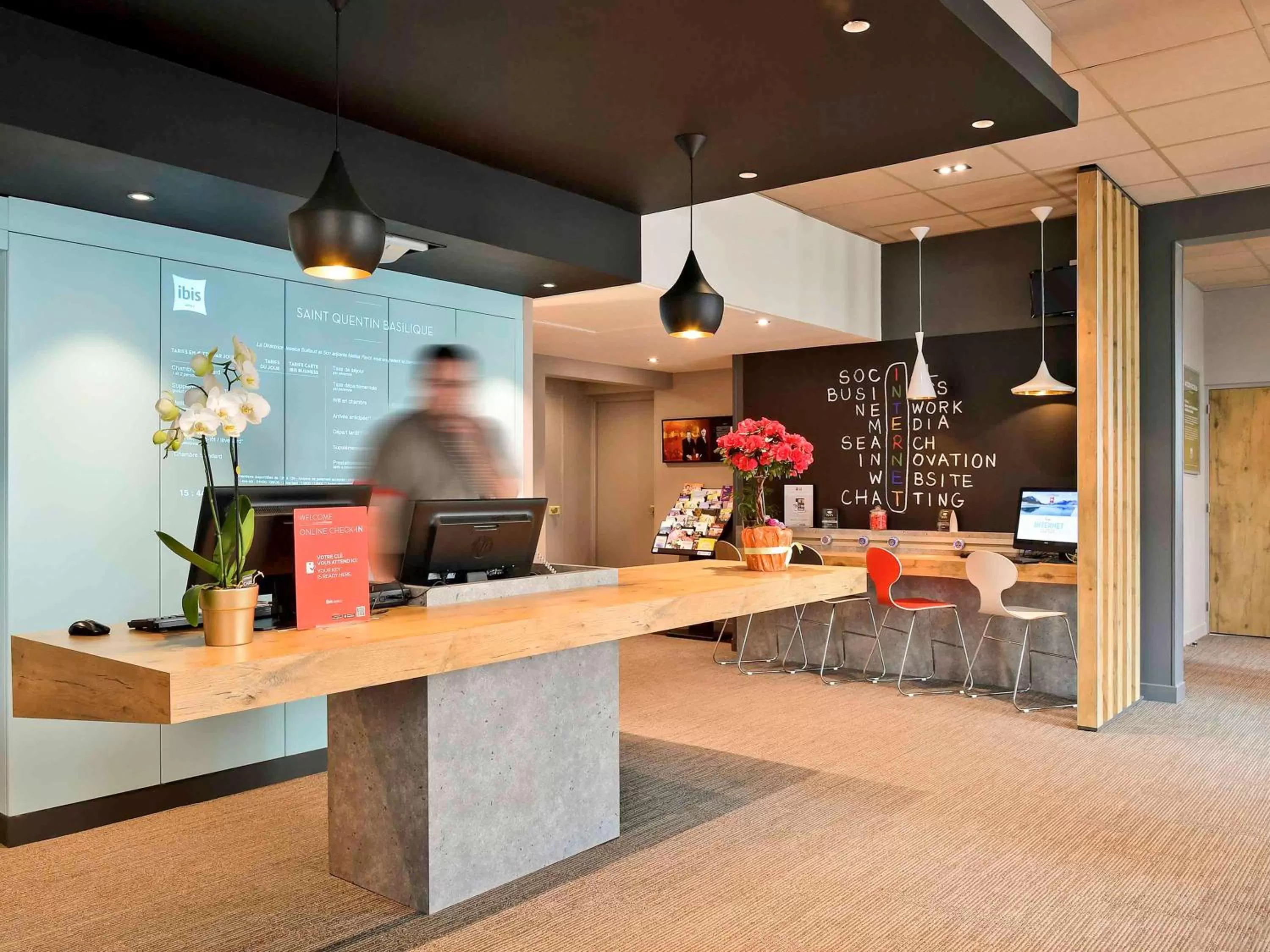 Property building in ibis Saint Quentin Basilique