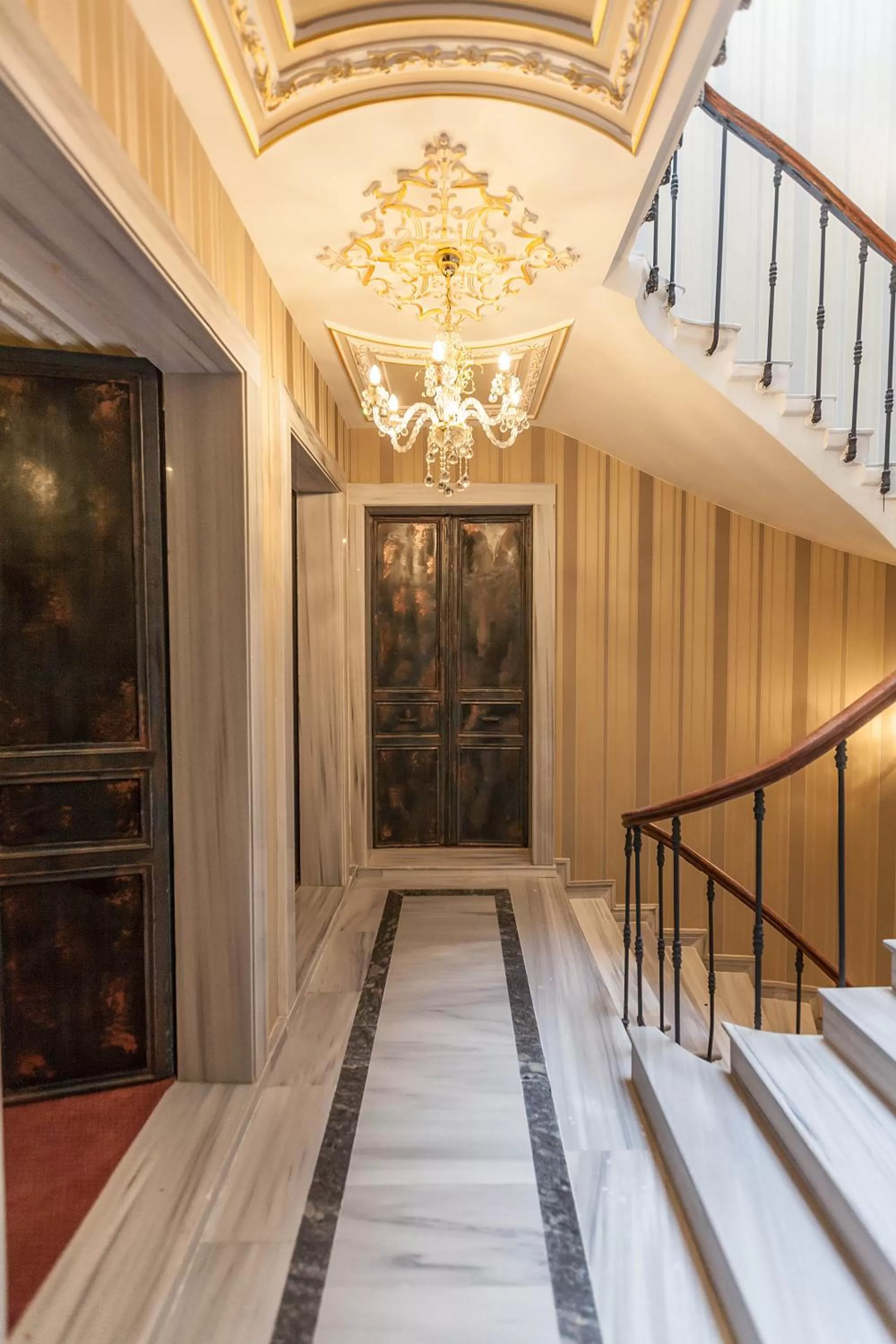 Decorative detail in Meserret Palace Hotel - Special Category