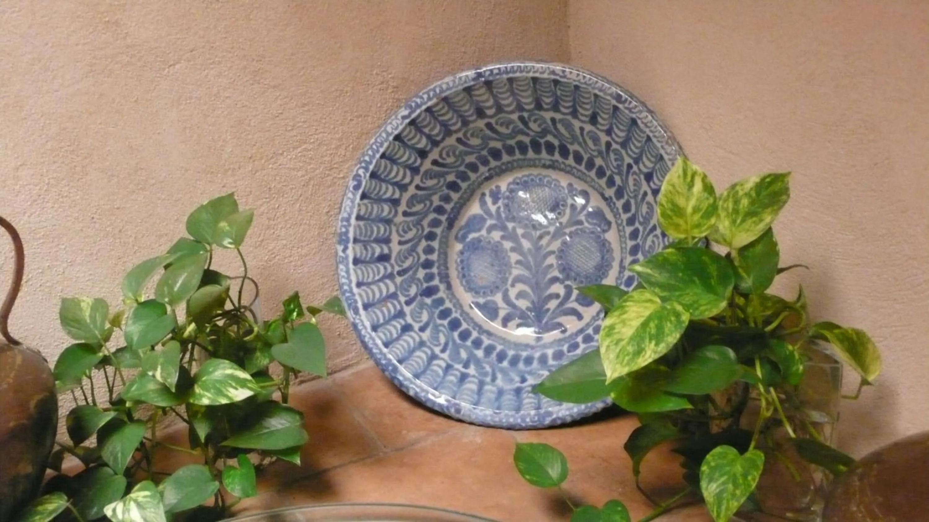 Decorative detail in Hotel Casa Morisca