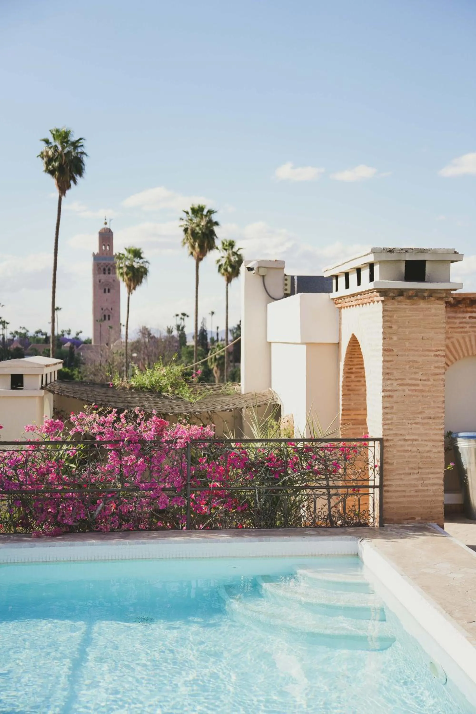 Pool view in La Villa des Orangers - Relais & Châteaux