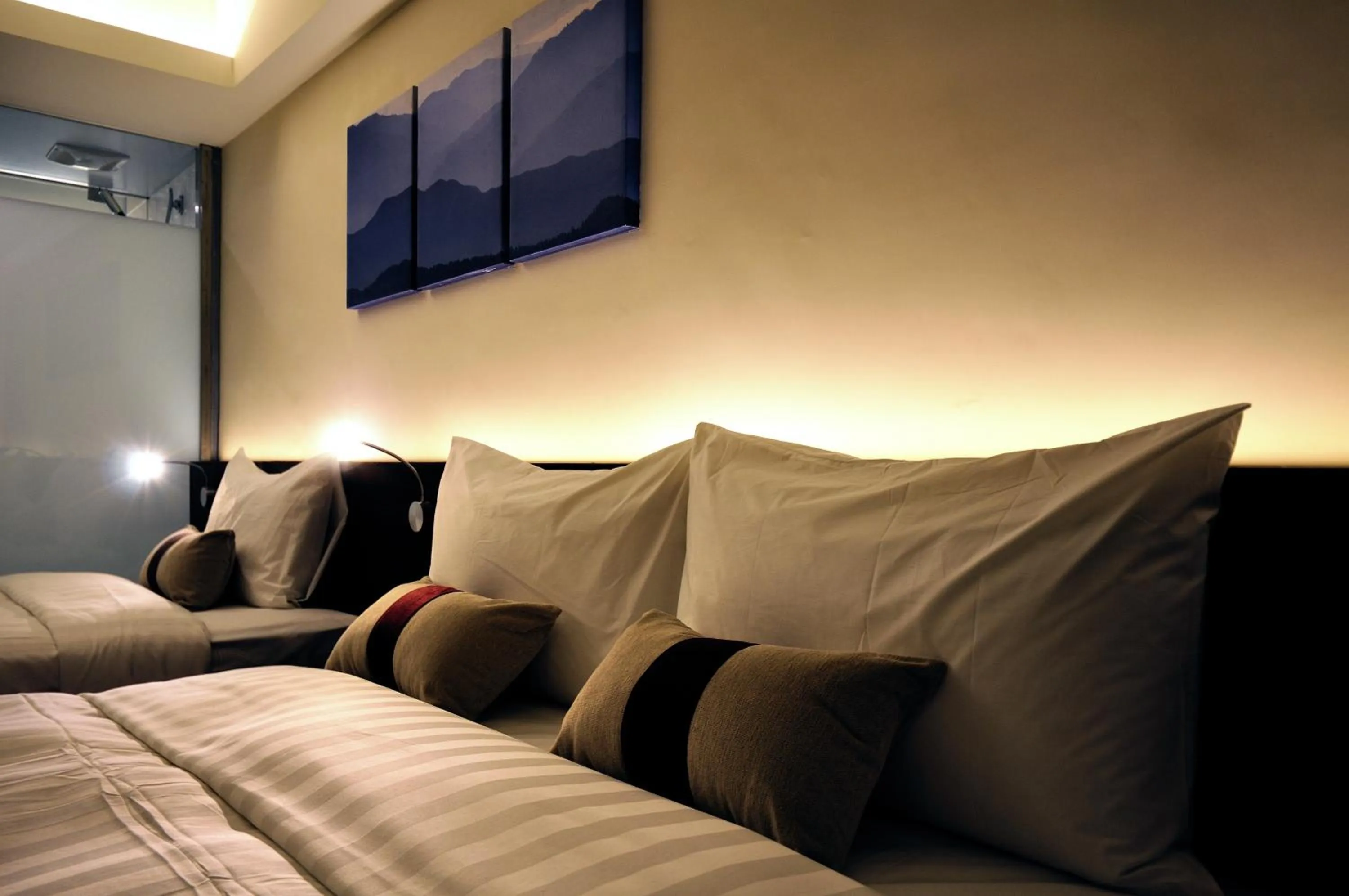 Photo of the whole room, Bed in Audi Garden Business Hotel