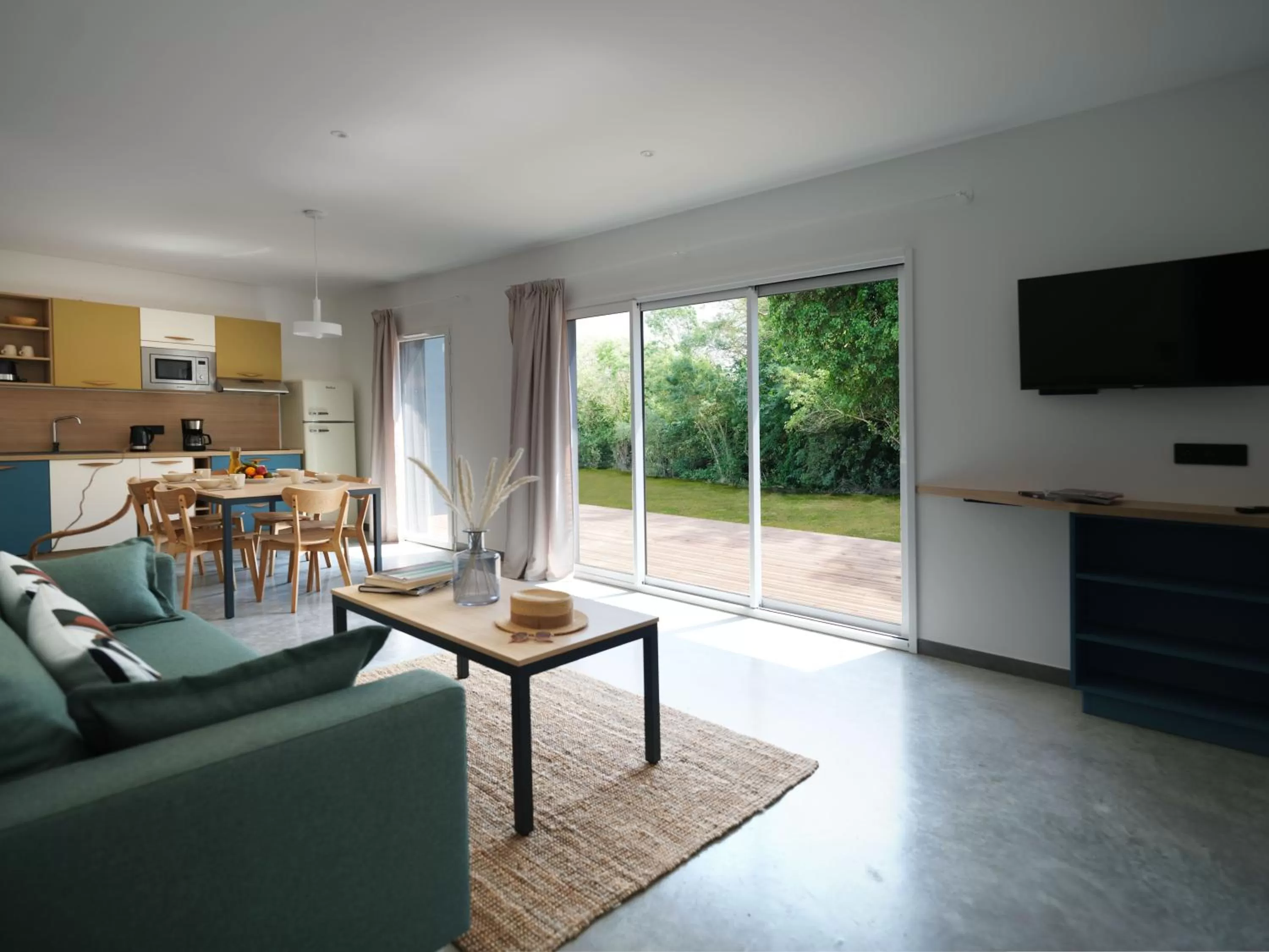 Patio in Côté Océan Resort